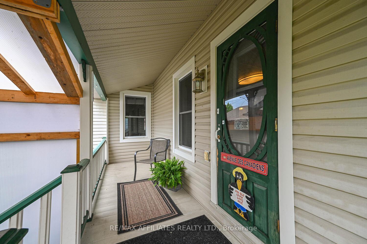 Photo 38 of 11 Merrick Street, Smiths Falls — HOMEH