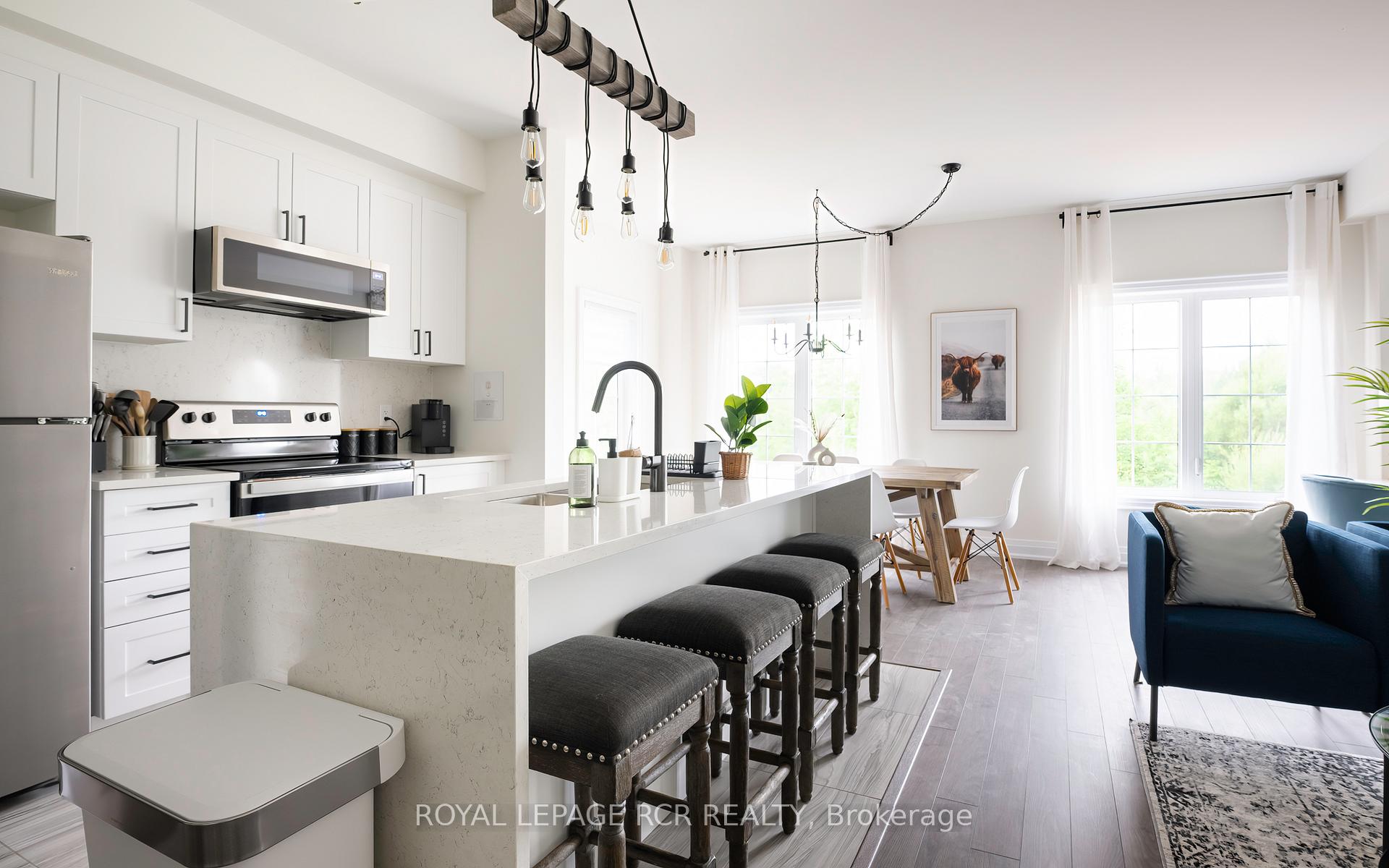 Photo 6 of 134 Winters Way, Shelburne — HOMEH