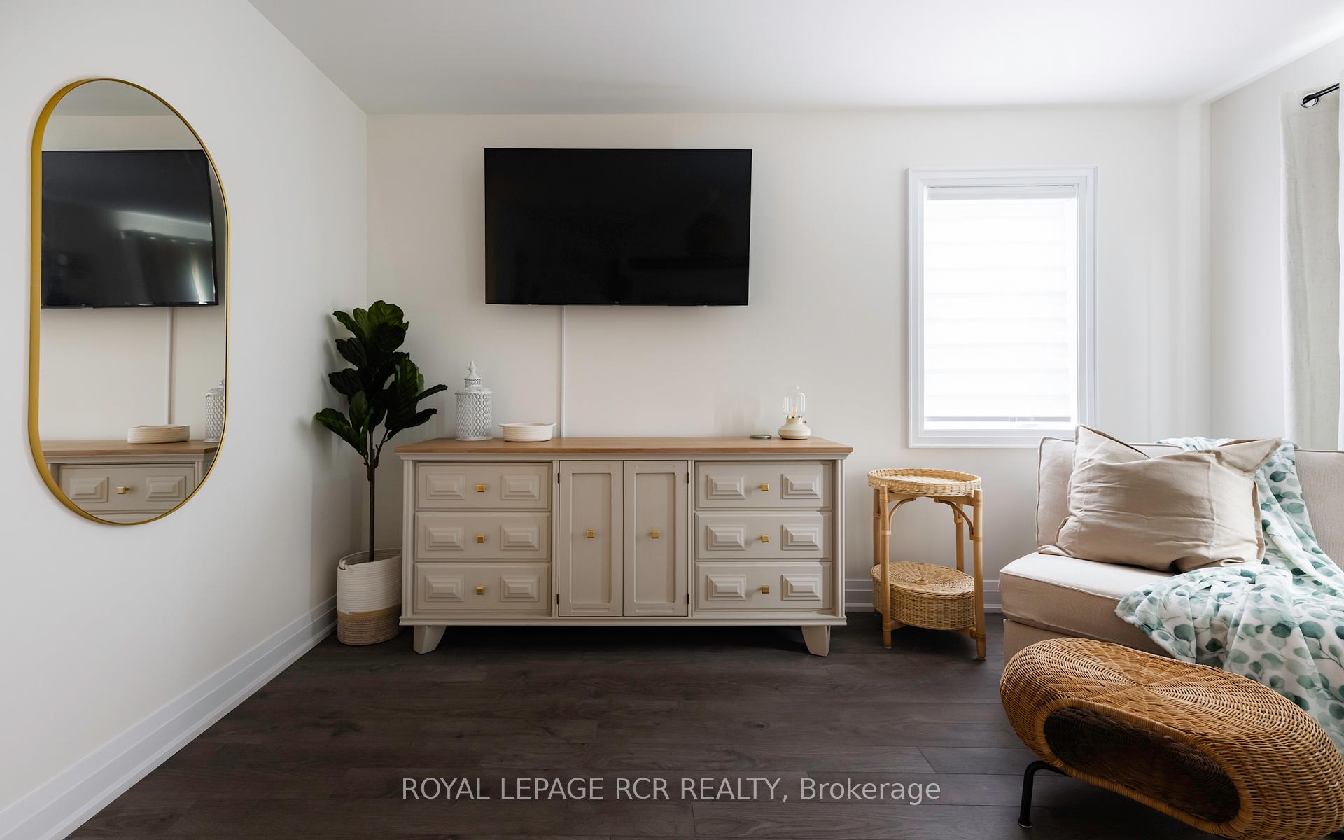 Photo 17 of 134 Winters Way, Shelburne — HOMEH