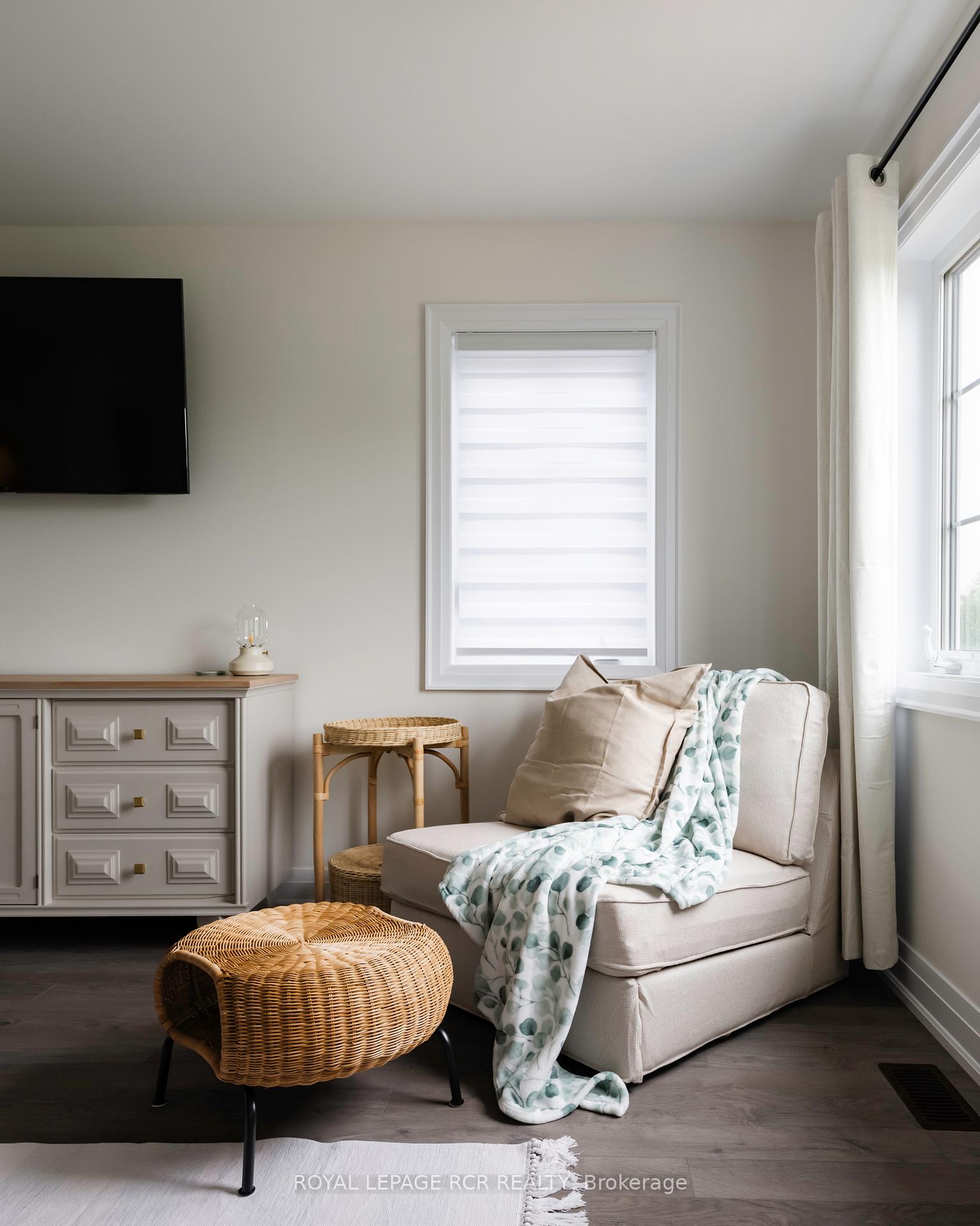 Photo 18 of 134 Winters Way, Shelburne — HOMEH
