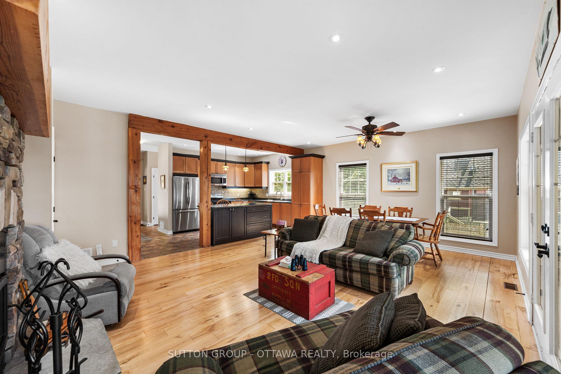 Photo 14 of 26 B12 Road, Rideau Lakes, Rideau Lakes (South Elmsley) Twp — HOMEH