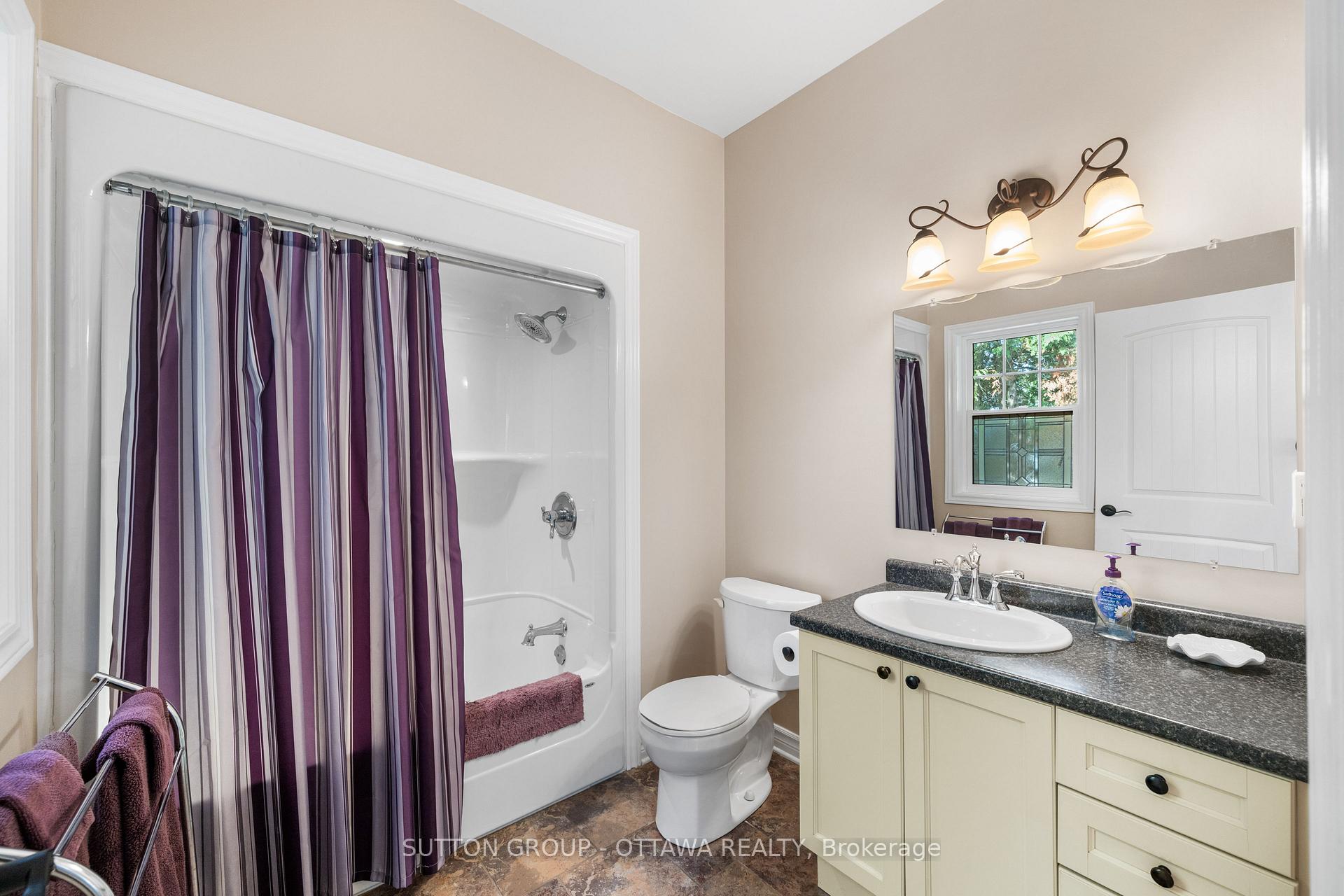 Photo 19 of 26 B12 Road, Rideau Lakes, Rideau Lakes (South Elmsley) Twp — HOMEH