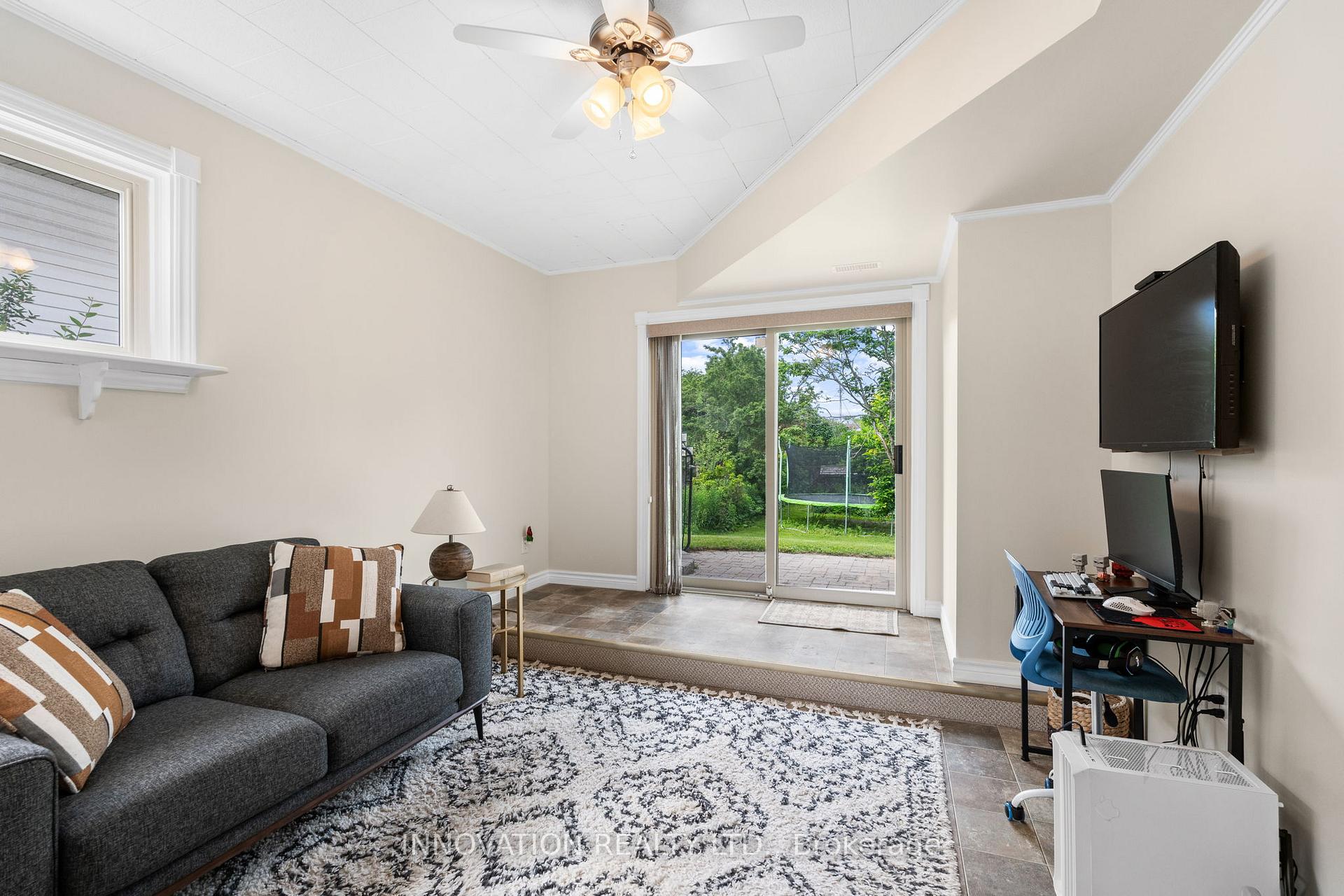 Photo 7 of 194 Hogan Avenue, Smiths Falls — HOMEH