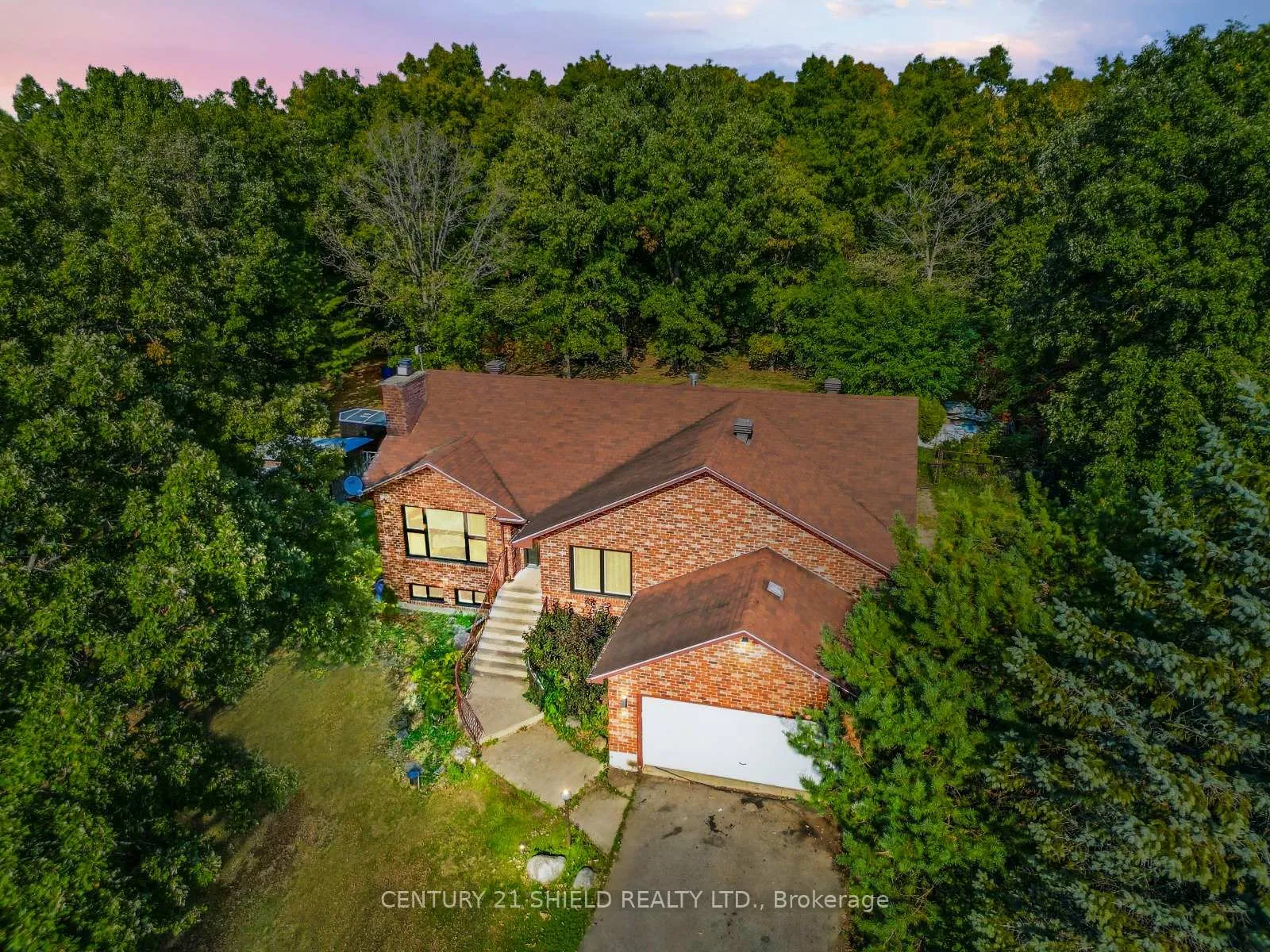 Front of 4555 Glen Roy Road