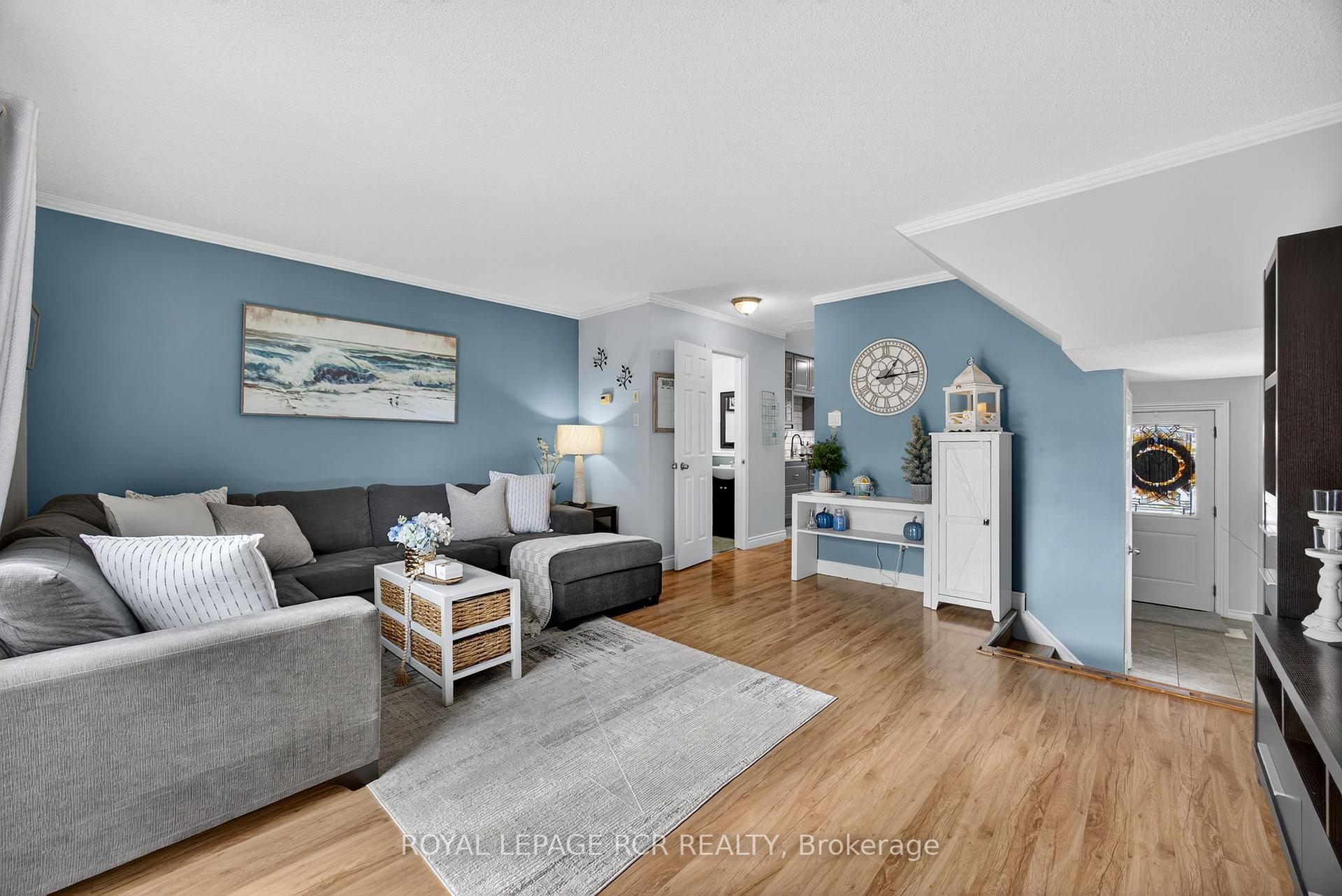 Photo 14 of 511 Pineview Gardens, Shelburne — HOMEH