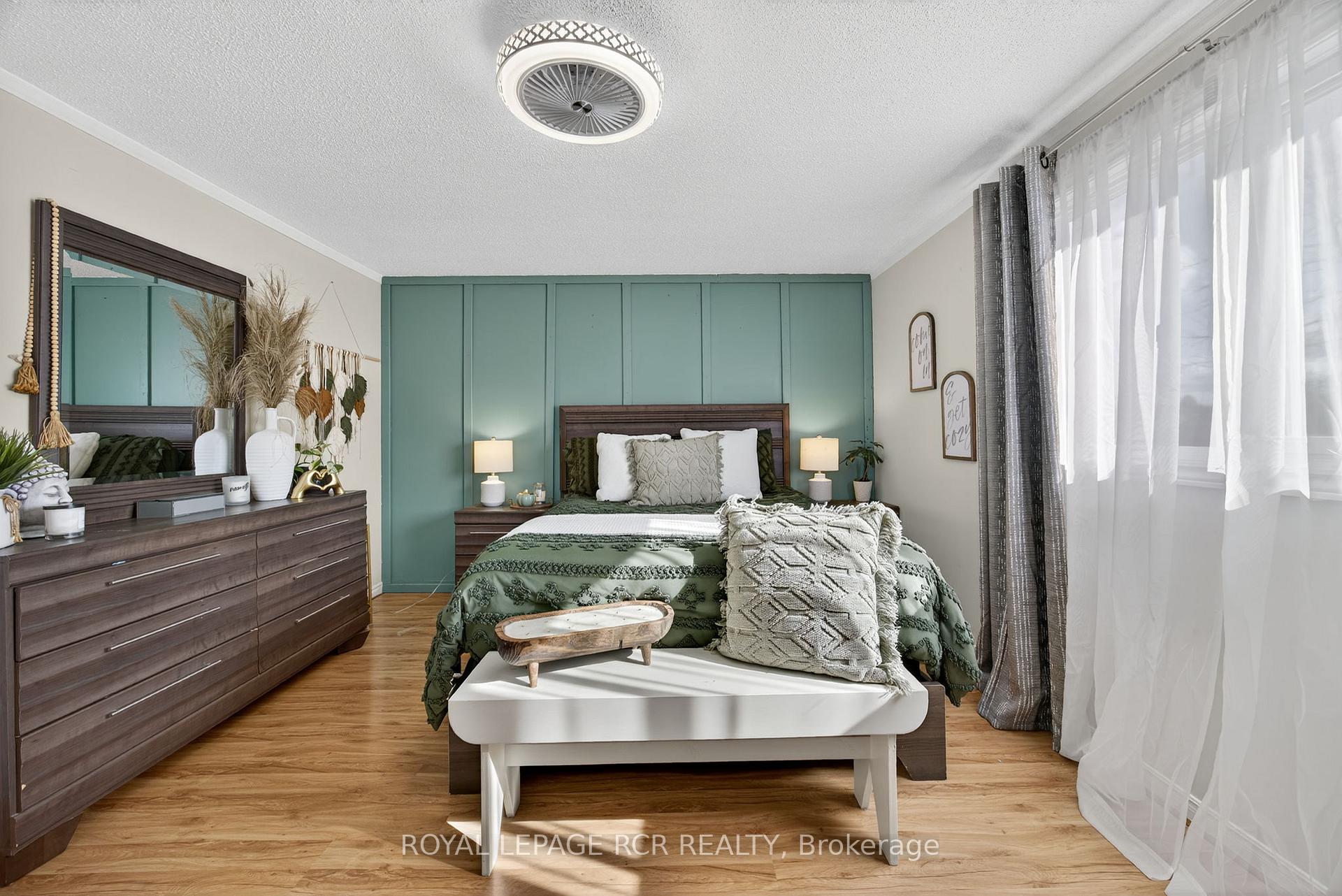 Photo 18 of 511 Pineview Gardens, Shelburne — HOMEH