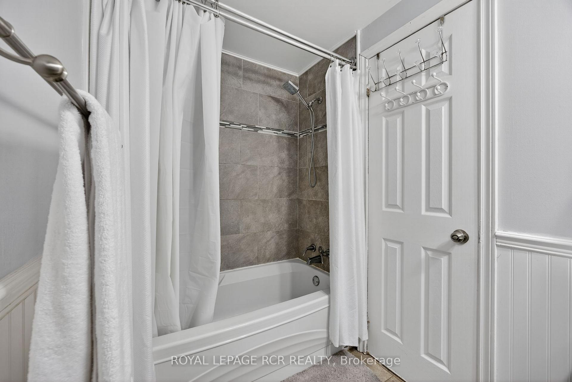 Photo 26 of 511 Pineview Gardens, Shelburne — HOMEH