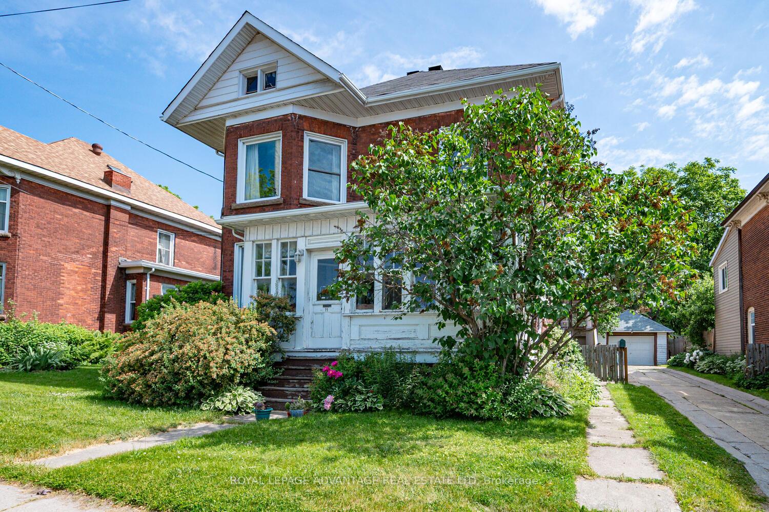 Photo 1 of 11 Elmsley Street S, Smiths Falls — HOMEH