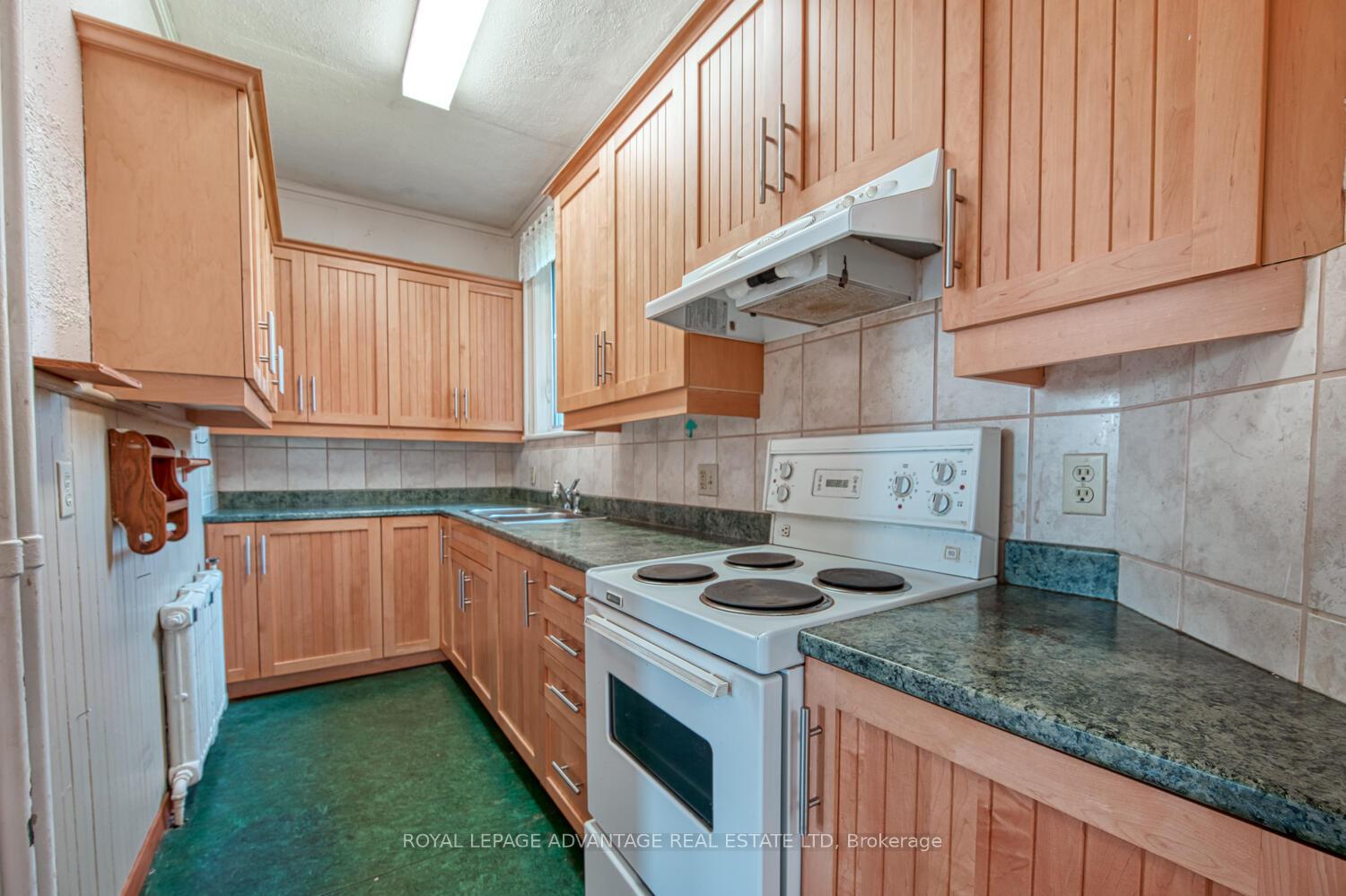 Photo 11 of 11 Elmsley Street S, Smiths Falls — HOMEH