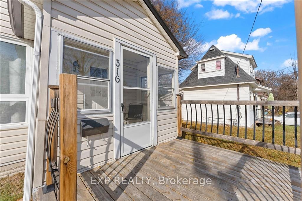 Photo 2 of 316 Duff Avenue, Renfrew — HOMEH