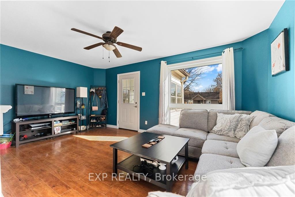 Photo 11 of 316 Duff Avenue, Renfrew — HOMEH
