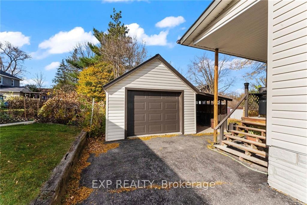 Photo 19 of 316 Duff Avenue, Renfrew — HOMEH