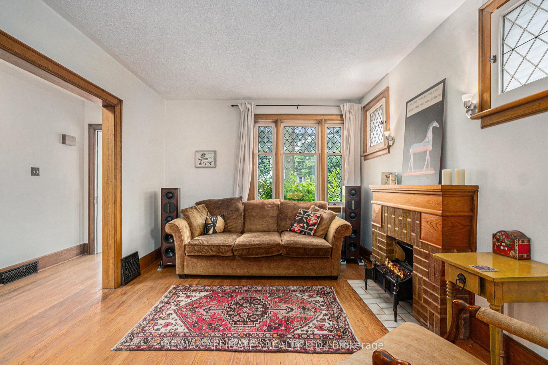 Photo 3 of 65 Mcgill Street, Smiths Falls — HOMEH