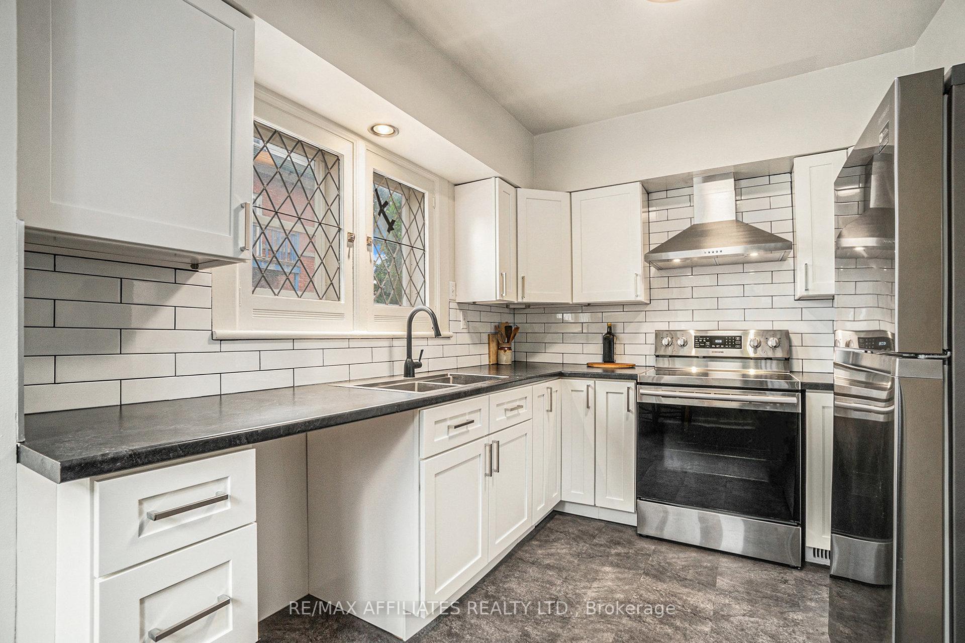 Photo 12 of 65 Mcgill Street, Smiths Falls — HOMEH
