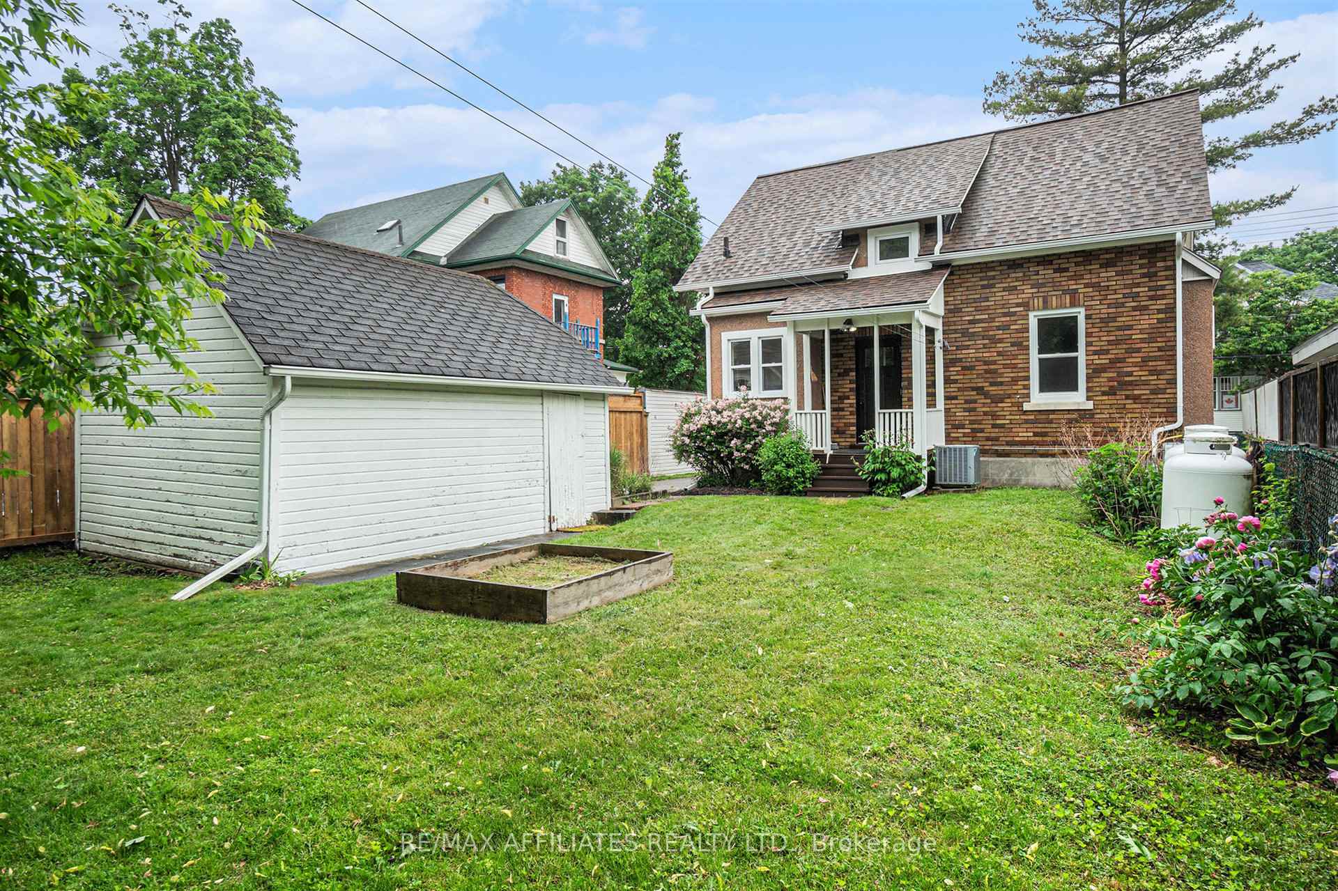Photo 27 of 65 Mcgill Street, Smiths Falls — HOMEH