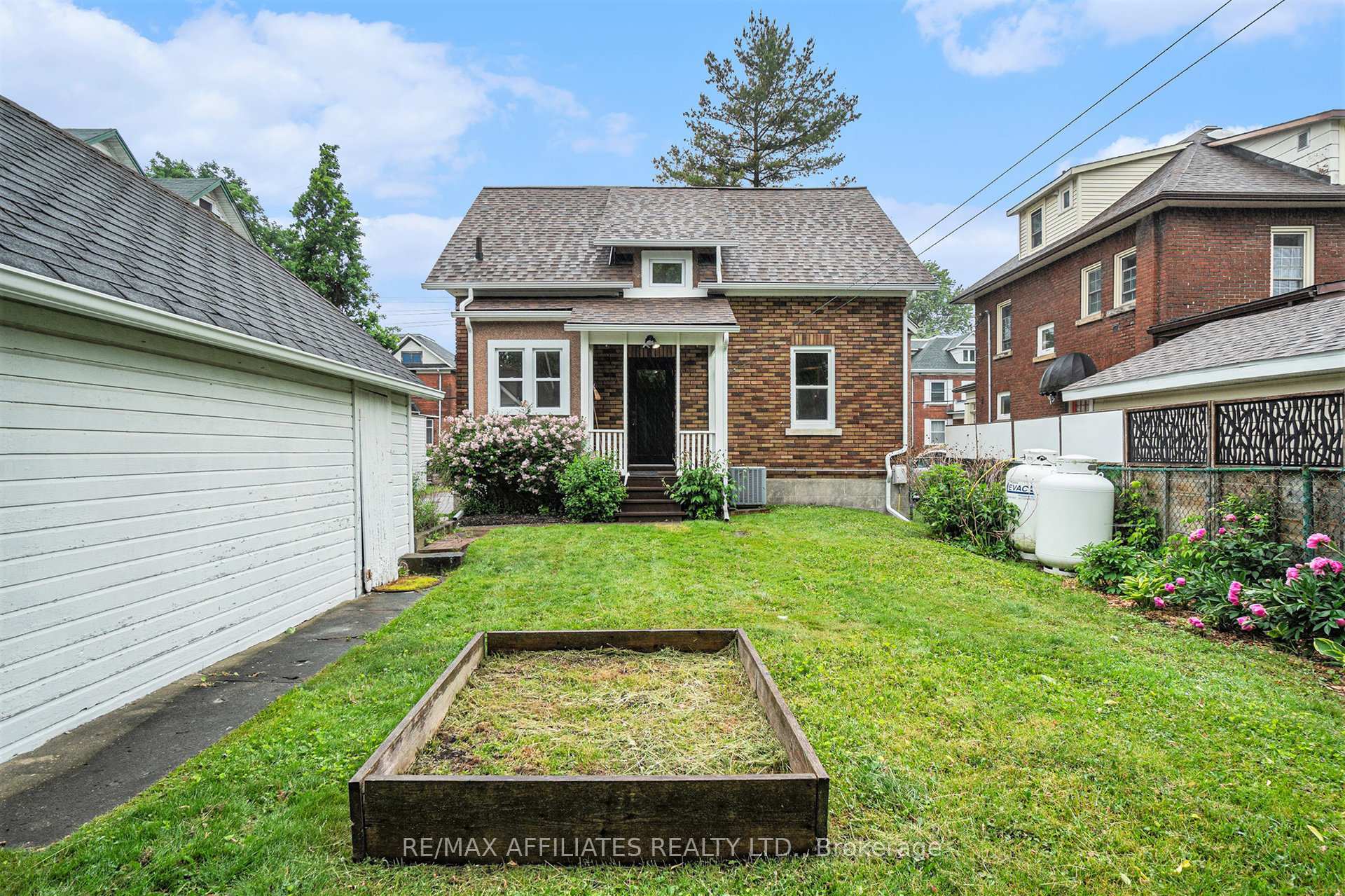 Photo 29 of 65 Mcgill Street, Smiths Falls — HOMEH