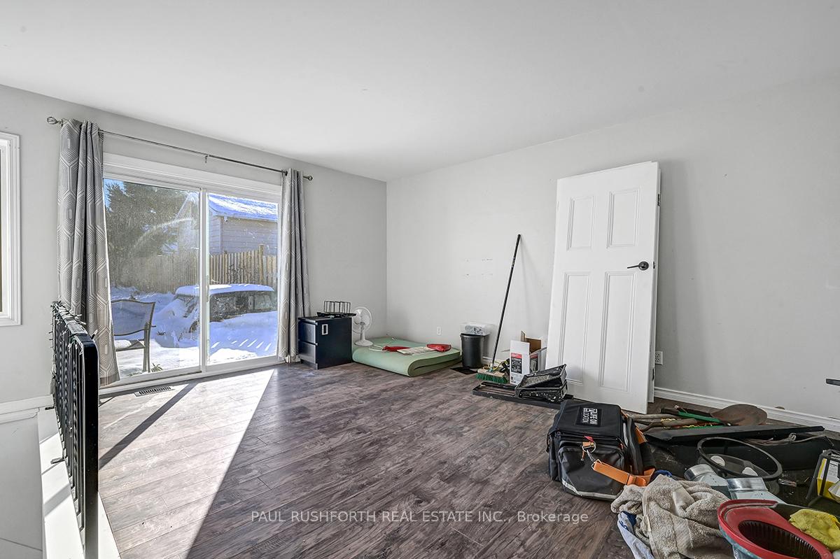 Photo 11 of 73 Renfrew Avenue E, Renfrew — HOMEH
