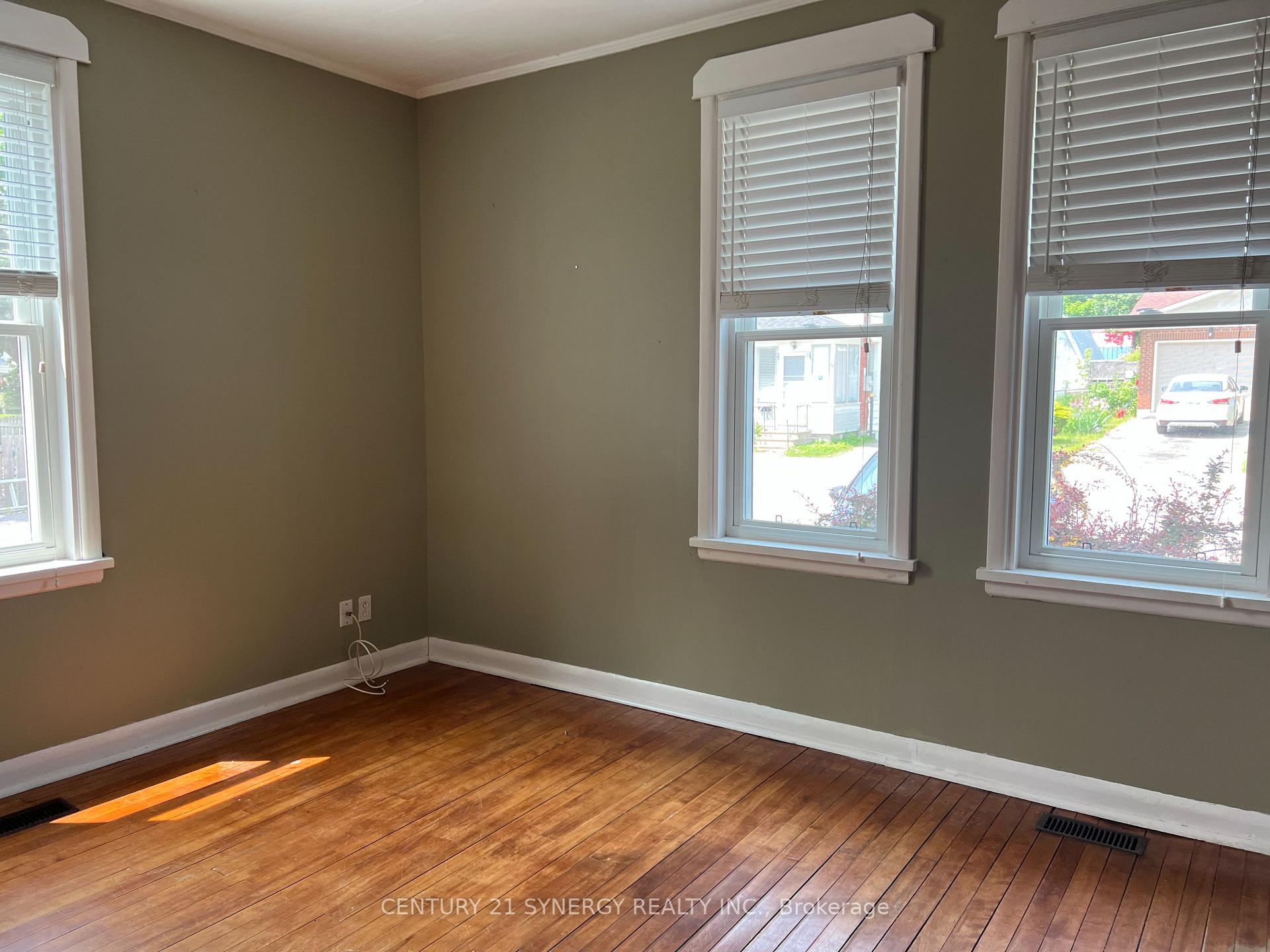 Photo 6 of 9 Strathcona Street, Smiths Falls — HOMEH