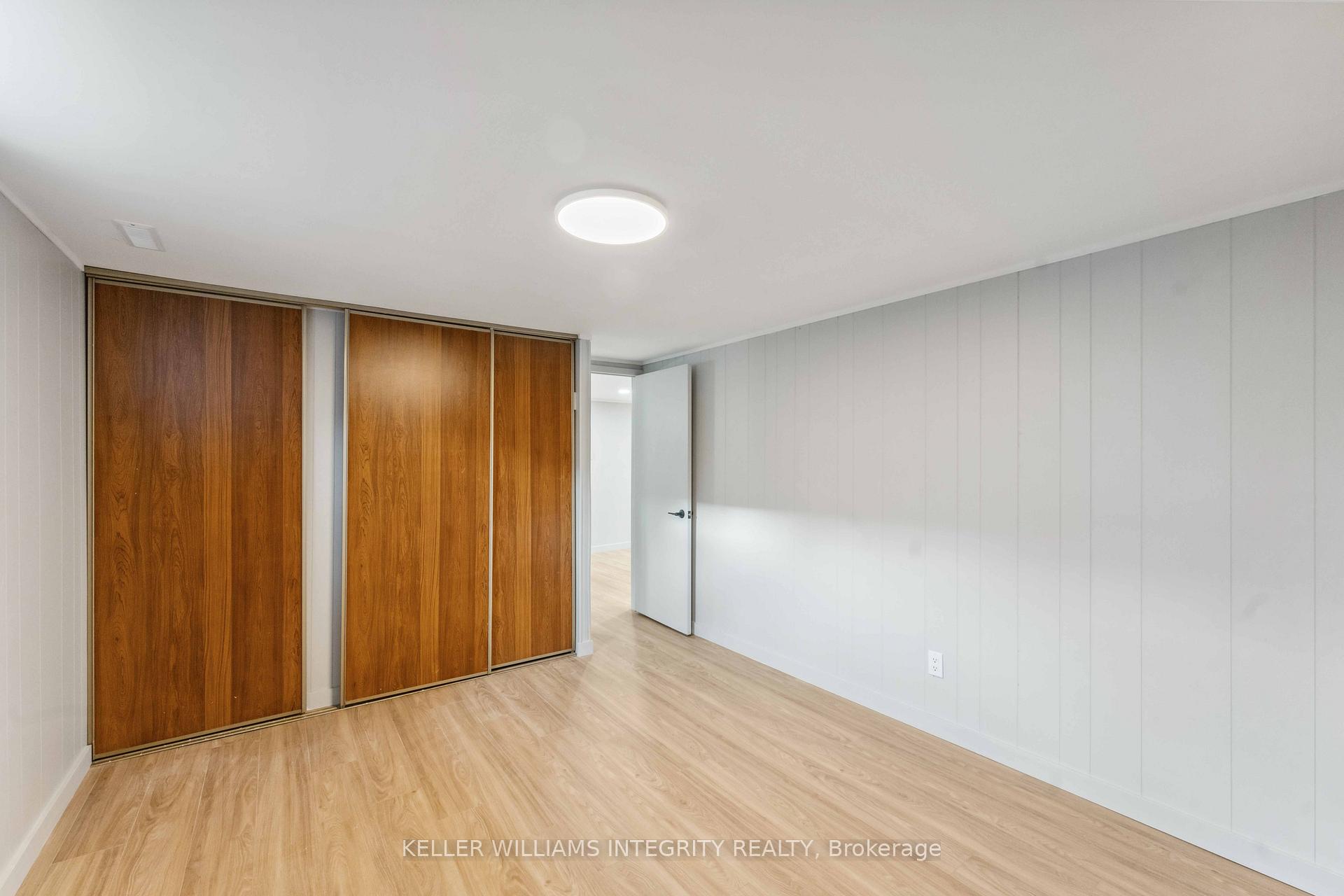 Photo 25 of 2 Cox Street, Ottawa, Manordale — HOMEH