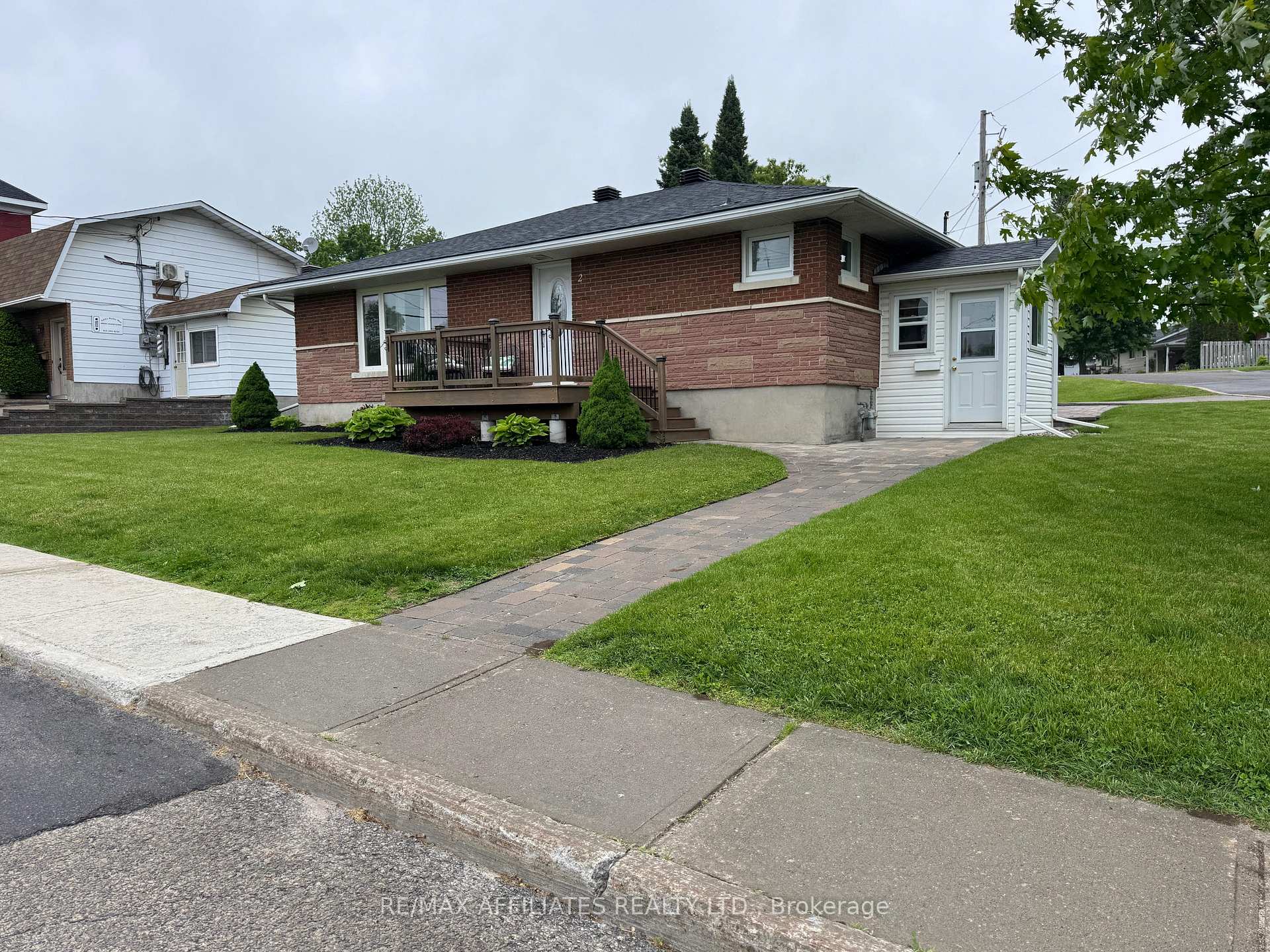 Photo 2 of 2 Philip Street, Smiths Falls — HOMEH