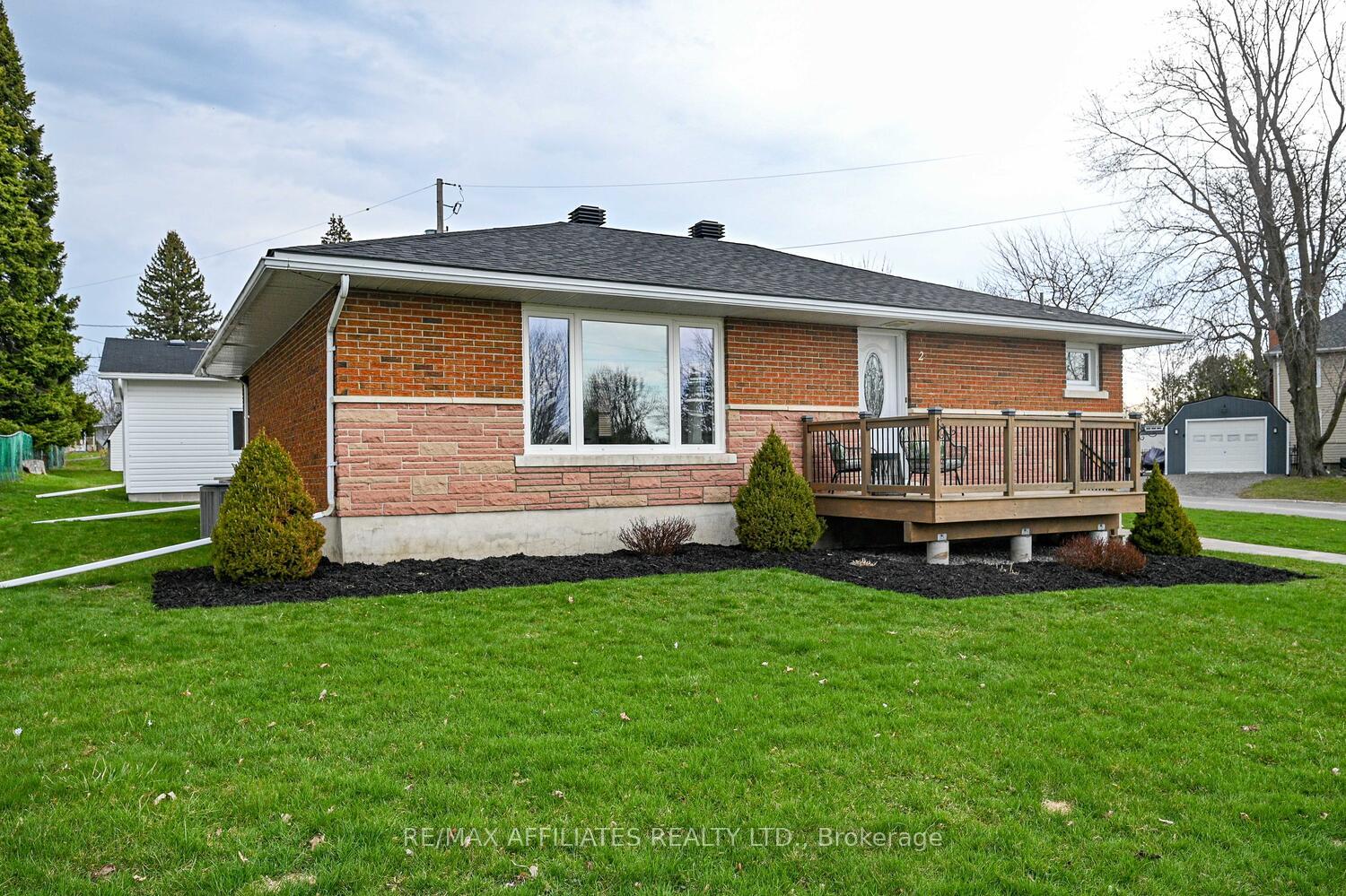 Photo 9 of 2 Philip Street, Smiths Falls — HOMEH