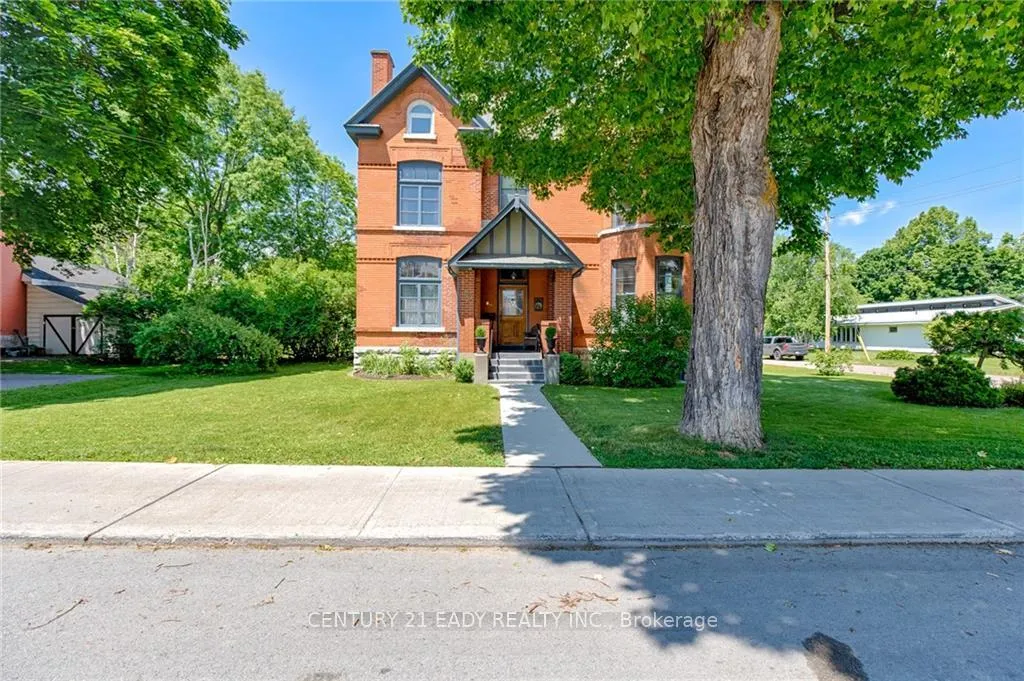 Photo 1 of 80 Munroe Avenue E, Renfrew — HOMEH