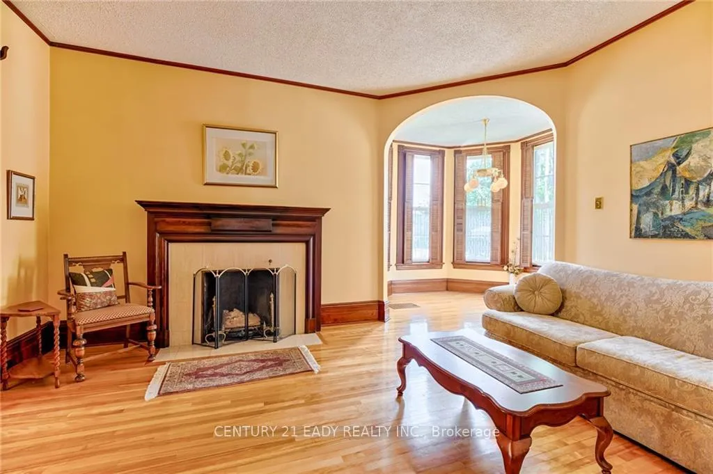 Photo 7 of 80 Munroe Avenue E, Renfrew — HOMEH