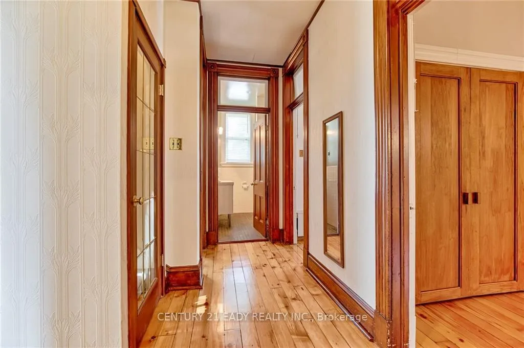 Photo 15 of 80 Munroe Avenue E, Renfrew — HOMEH