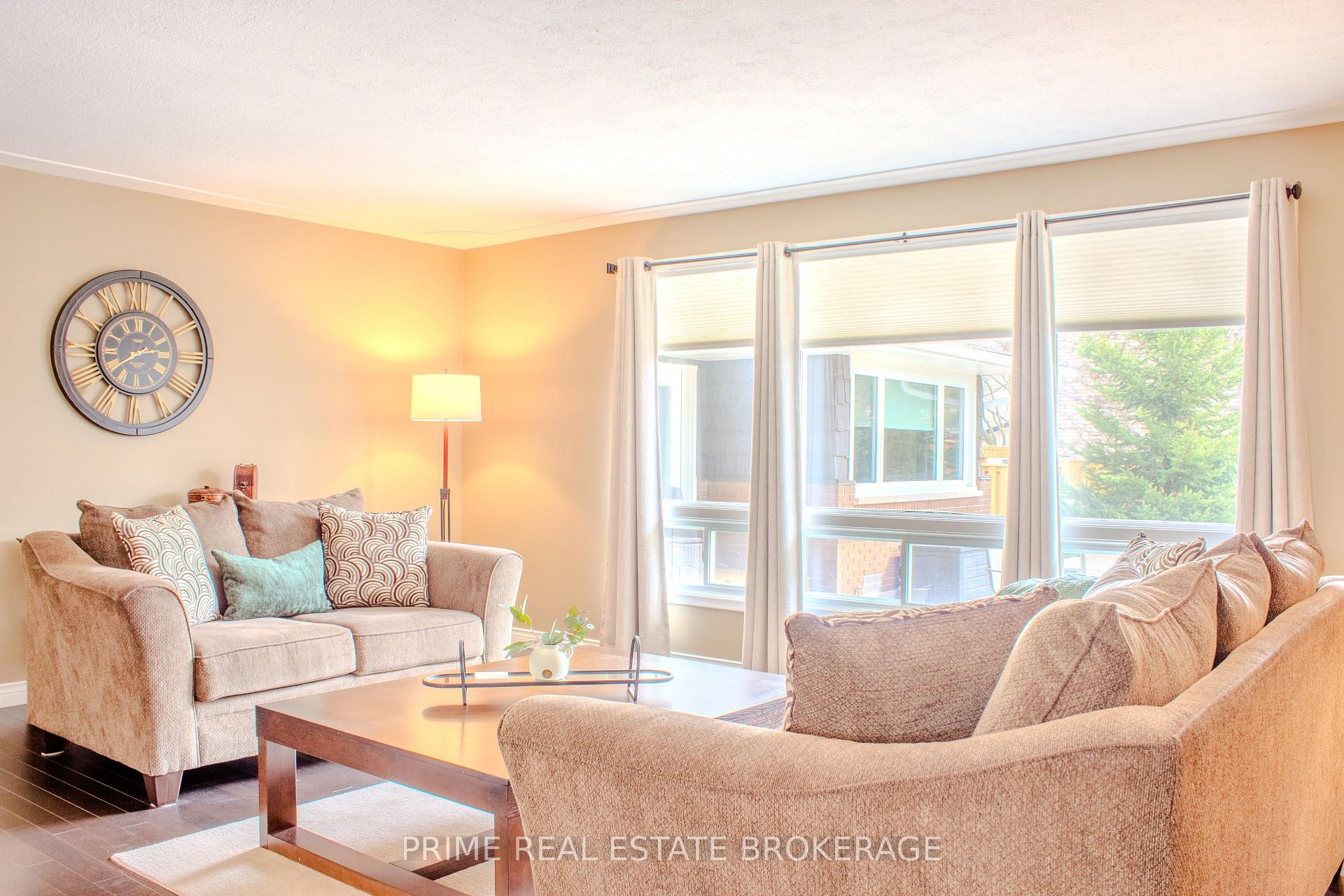 Photo 12 of 254 Pryde Boulevard, South Huron, Exeter — HOMEH