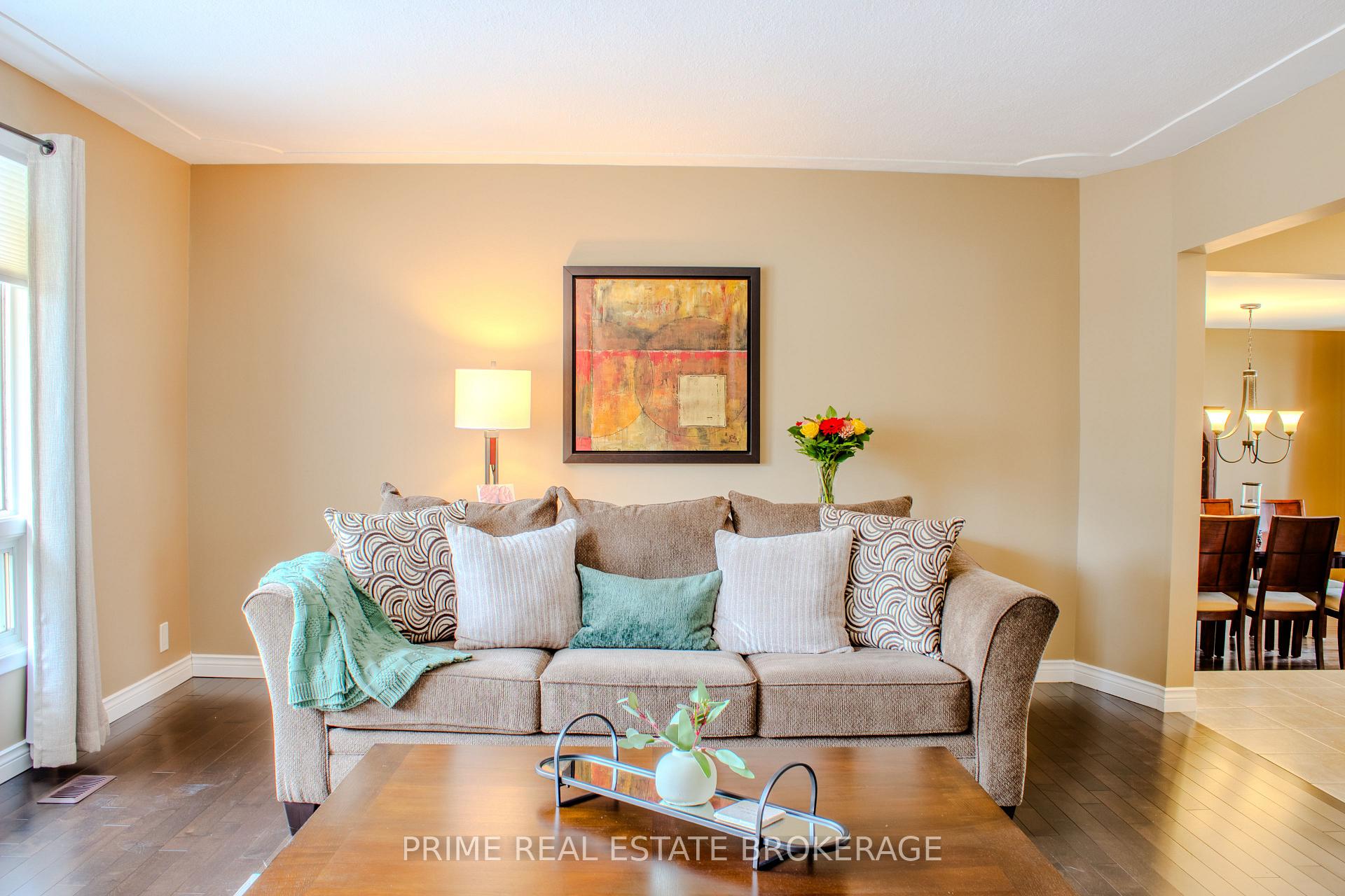 Photo 15 of 254 Pryde Boulevard, South Huron, Exeter — HOMEH