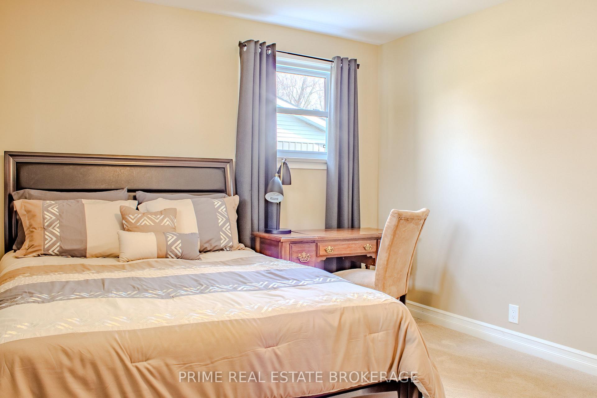 Photo 23 of 254 Pryde Boulevard, South Huron, Exeter — HOMEH
