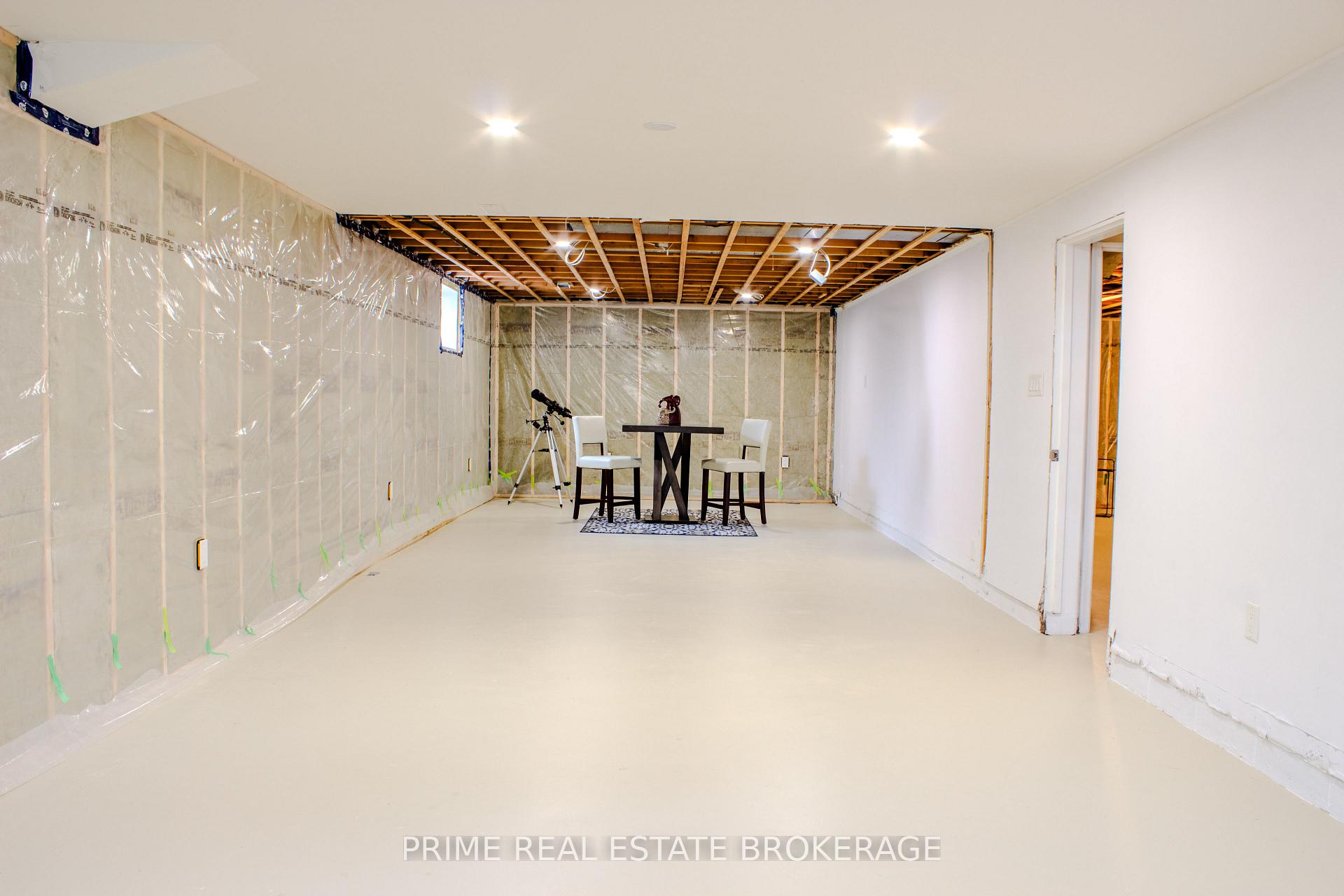 Photo 27 of 254 Pryde Boulevard, South Huron, Exeter — HOMEH
