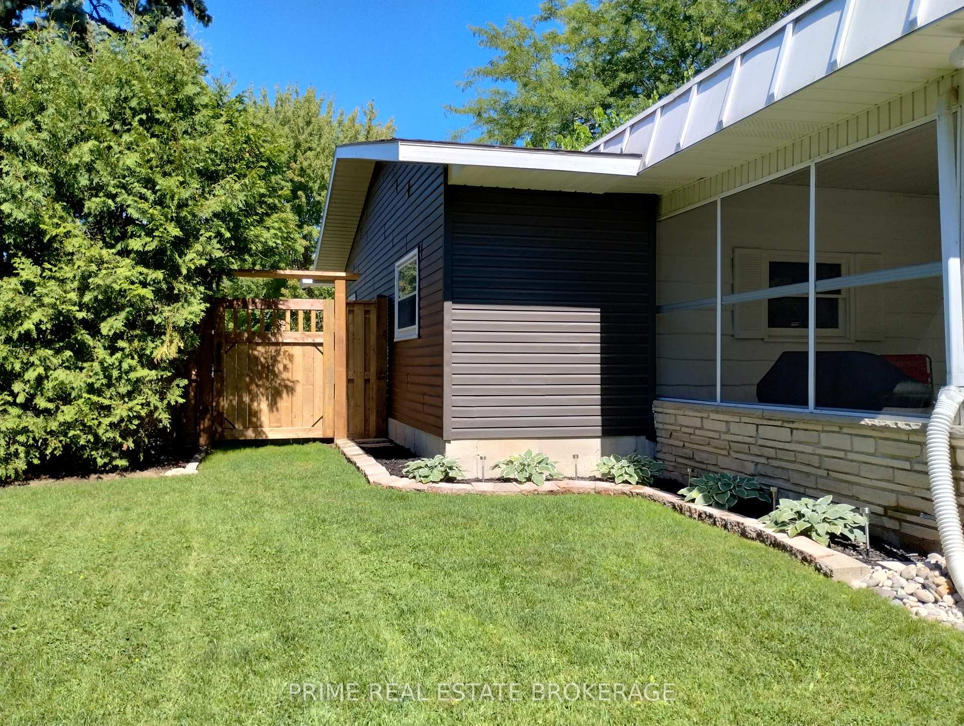 Photo 43 of 254 Pryde Boulevard, South Huron, Exeter — HOMEH