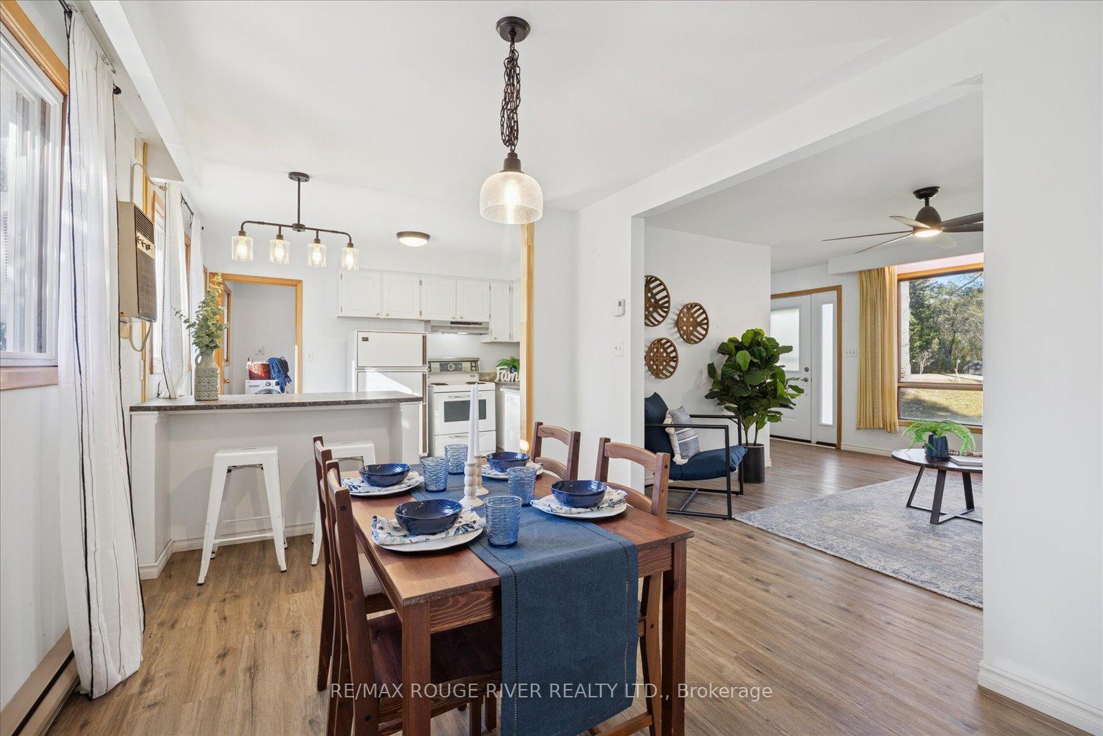Photo 12 of 16 Blumenweg Crescent, Scugog, Blackstock — HOMEH
