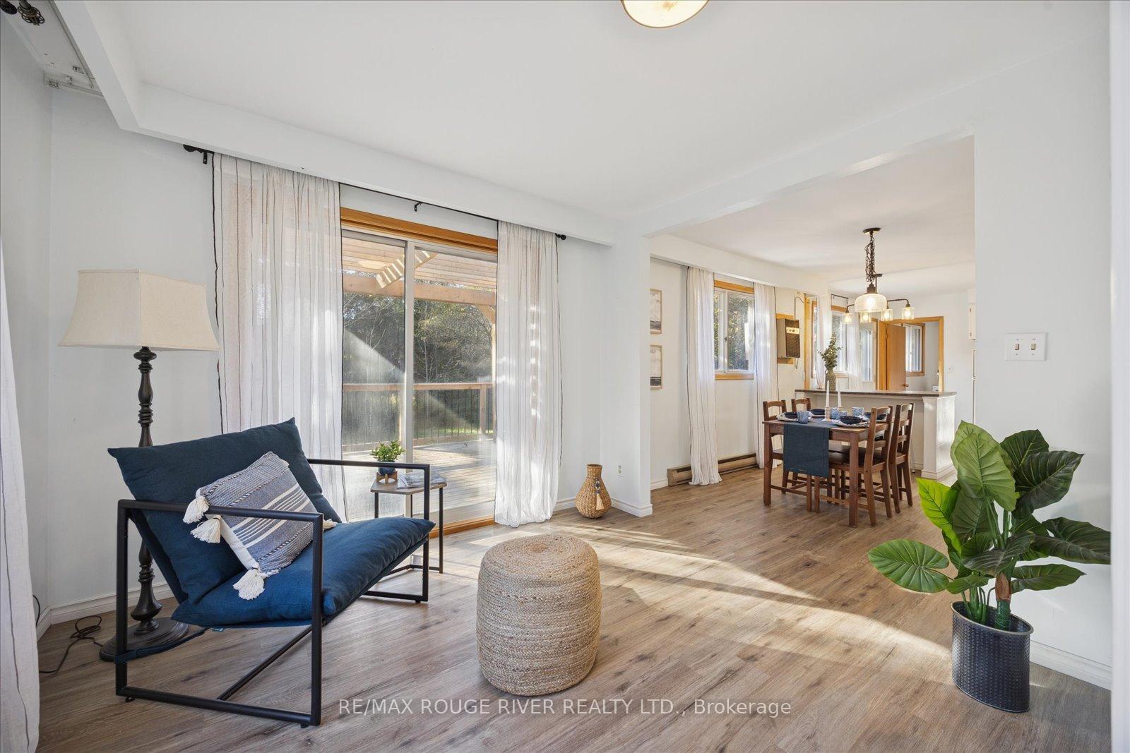 Photo 20 of 16 Blumenweg Crescent, Scugog, Blackstock — HOMEH