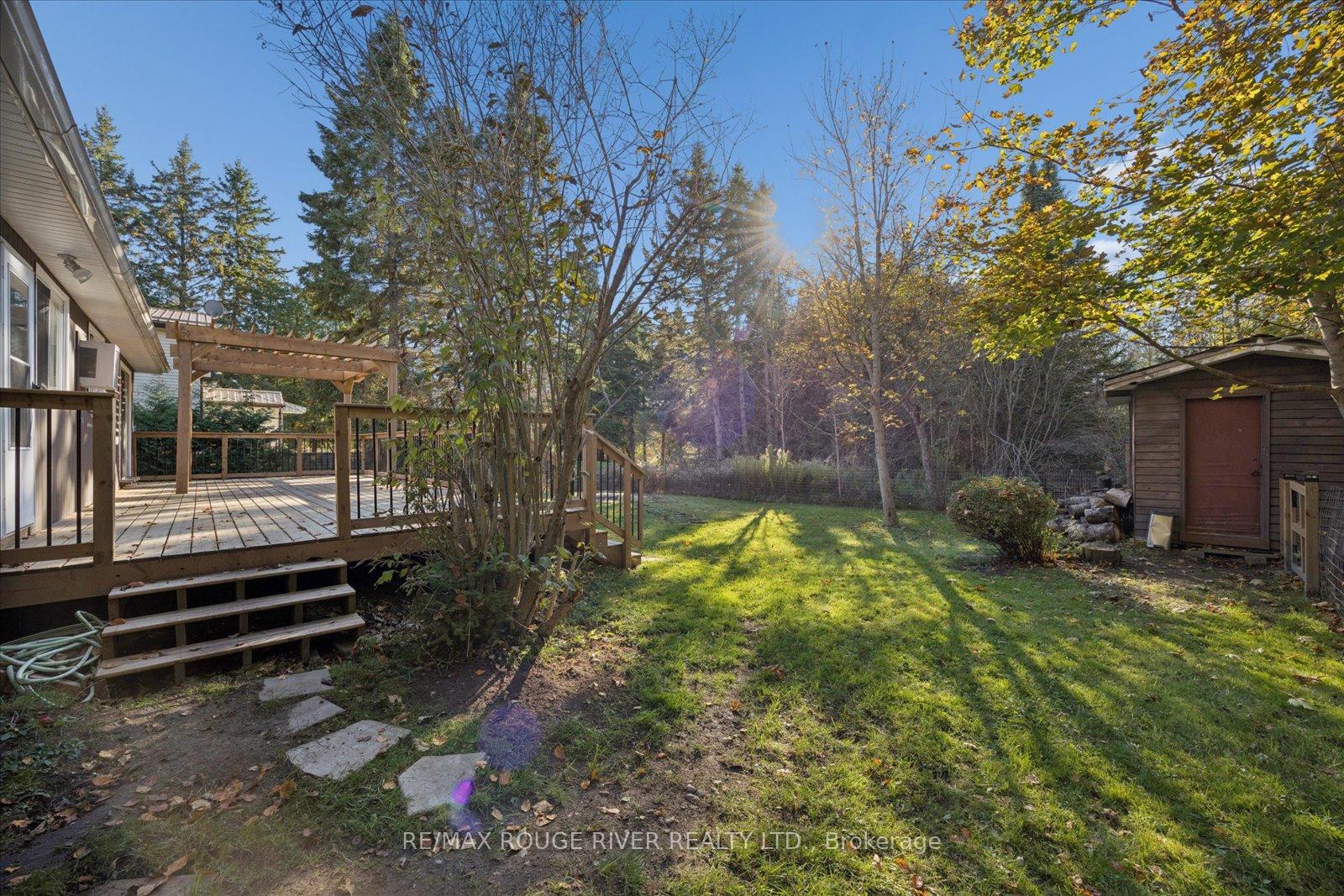Photo 32 of 16 Blumenweg Crescent, Scugog, Blackstock — HOMEH