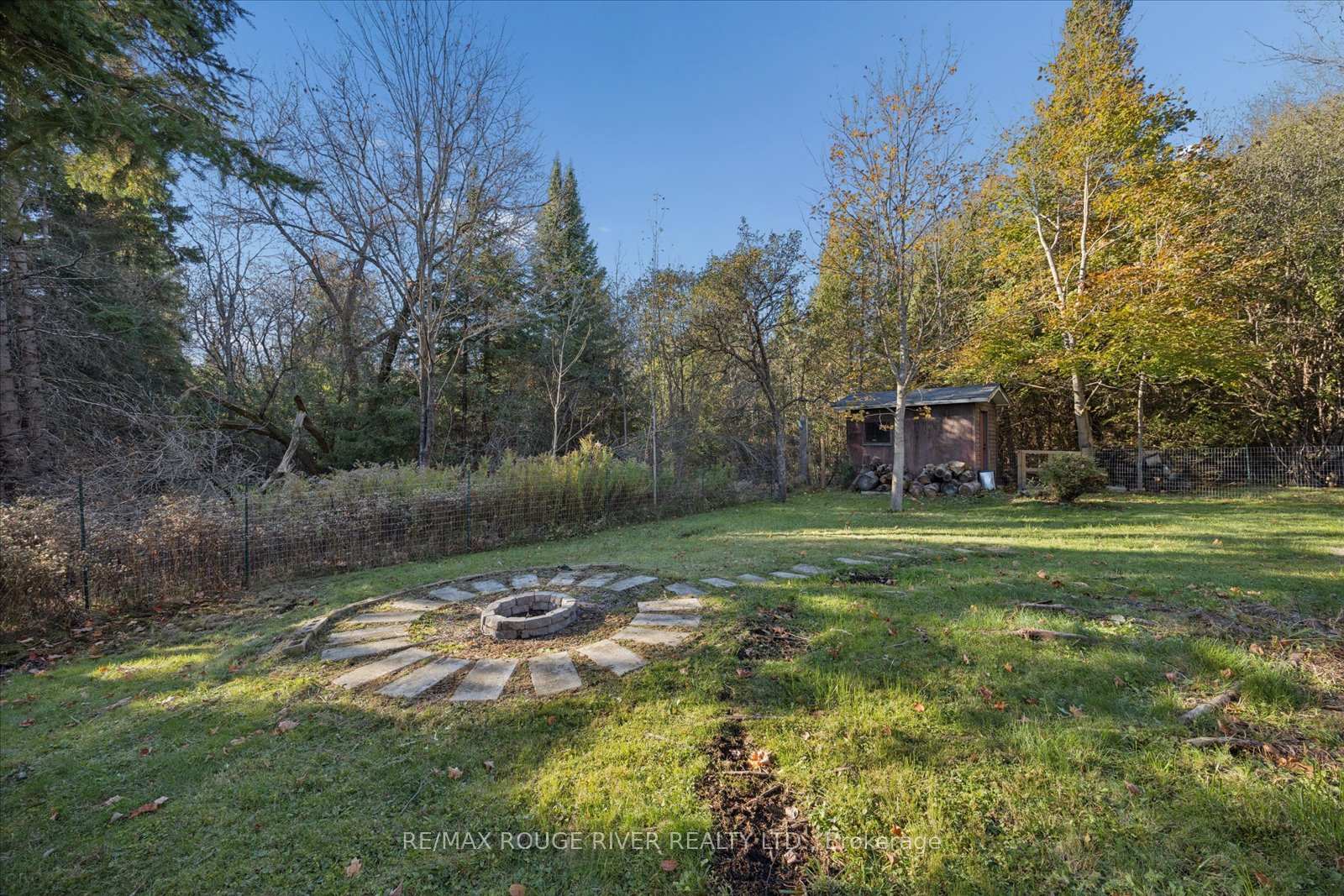 Photo 33 of 16 Blumenweg Crescent, Scugog, Blackstock — HOMEH