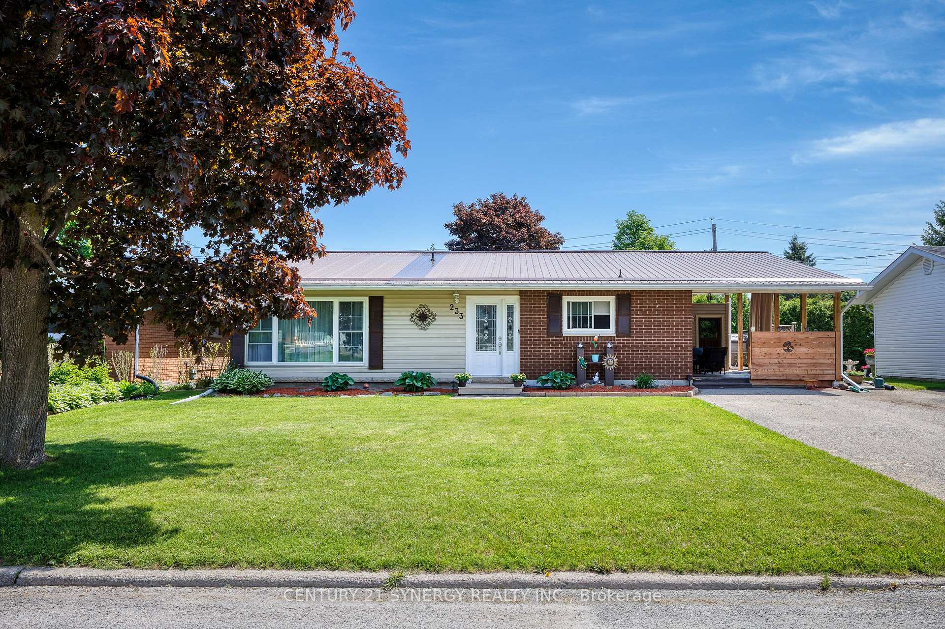 Photo 1 of 233 Allan Street, Smiths Falls — HOMEH