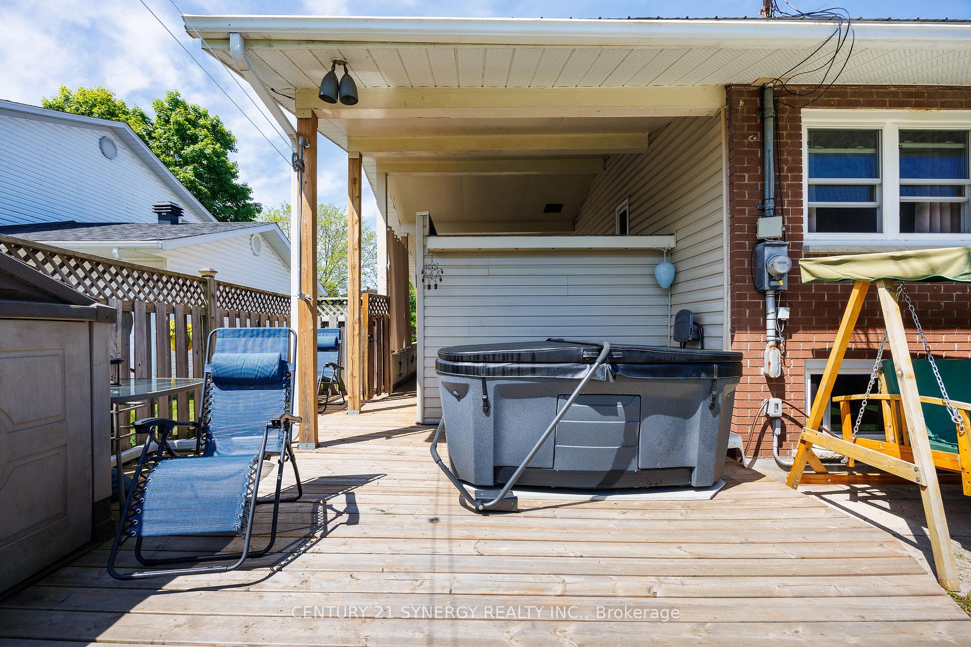 Photo 20 of 233 Allan Street, Smiths Falls — HOMEH