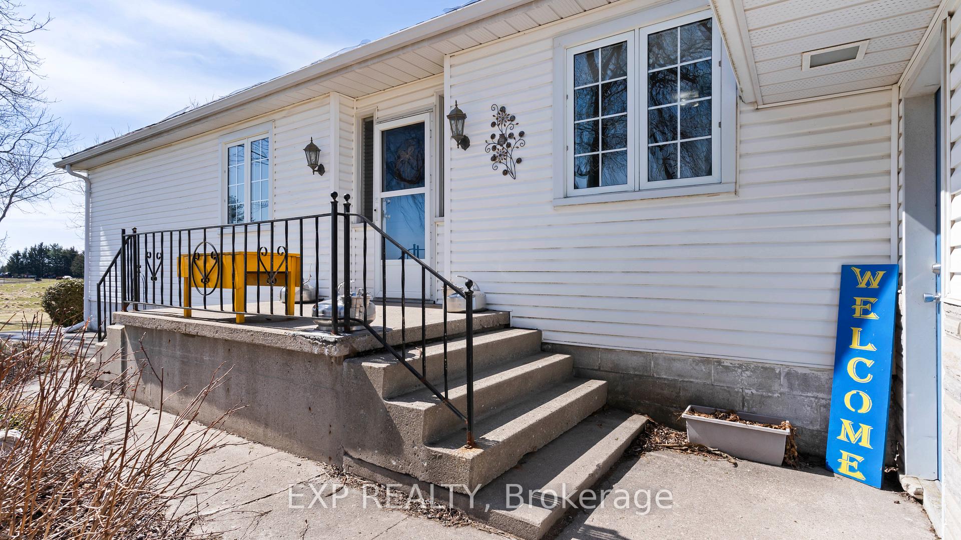 Photo 4 of 69889 Parr Line, South Huron, Stephen — HOMEH