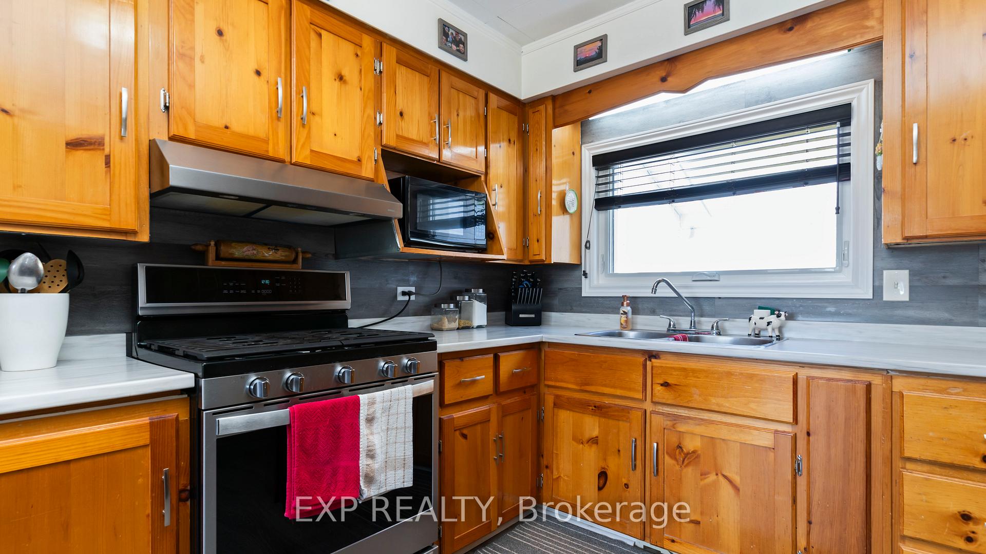 Photo 26 of 69889 Parr Line, South Huron, Stephen — HOMEH