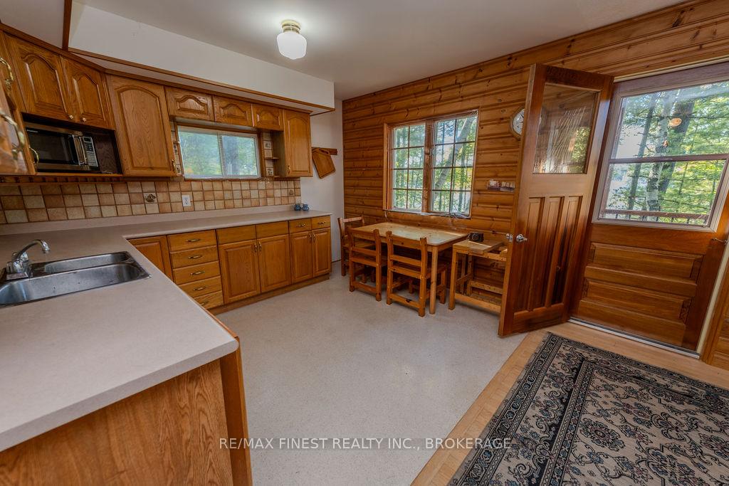Photo 9 of Unit E, 2305 Opinicon Road E, Rideau Lakes, Rideau Lakes (South Crosby) Twp — HOMEH