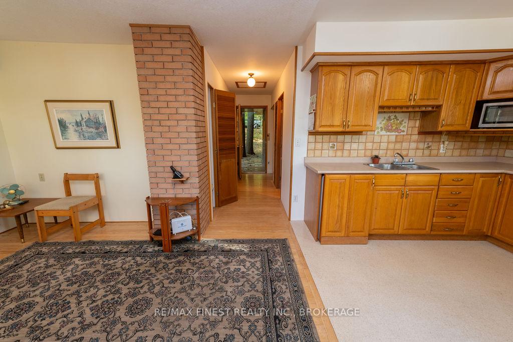 Photo 14 of Unit E, 2305 Opinicon Road E, Rideau Lakes, Rideau Lakes (South Crosby) Twp — HOMEH