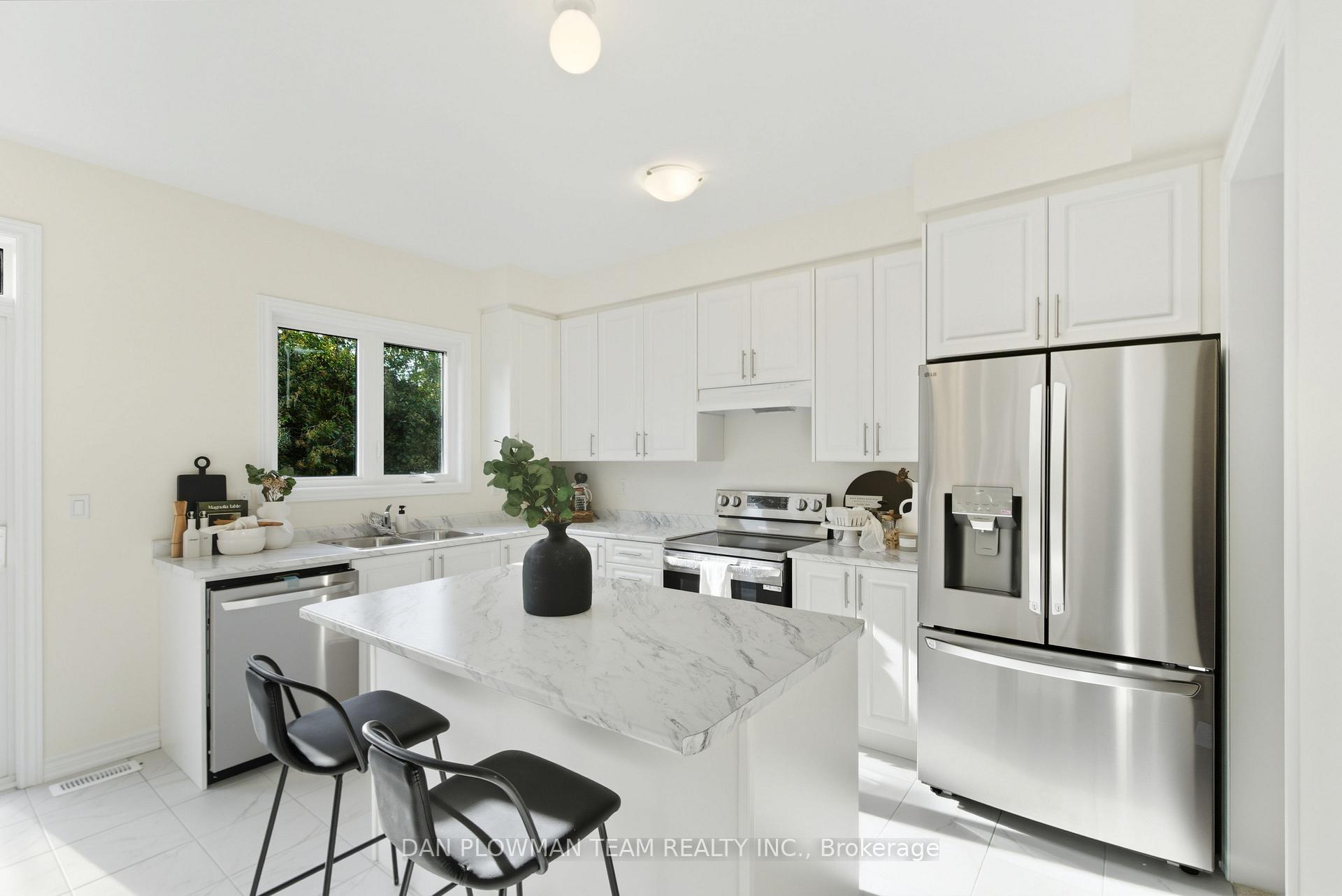 Photo 14 of 98 North Garden Boulevard, Scugog, Port Perry — HOMEH