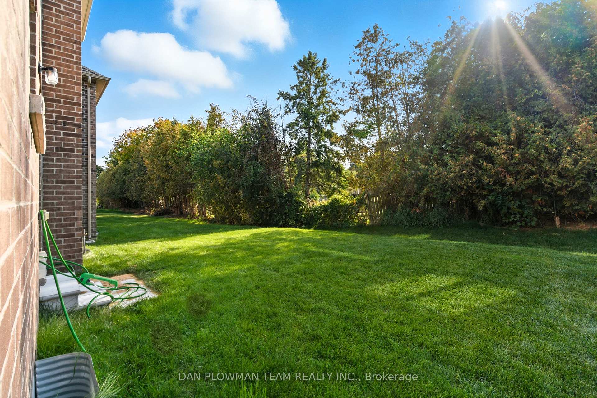 Photo 43 of 98 North Garden Boulevard, Scugog, Port Perry — HOMEH