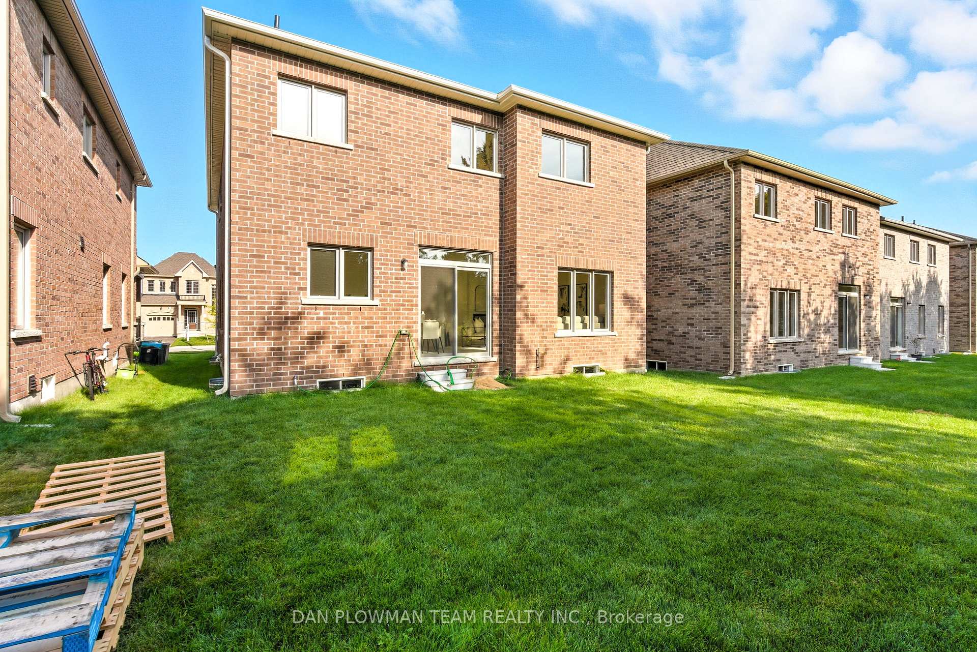 Photo 44 of 98 North Garden Boulevard, Scugog, Port Perry — HOMEH