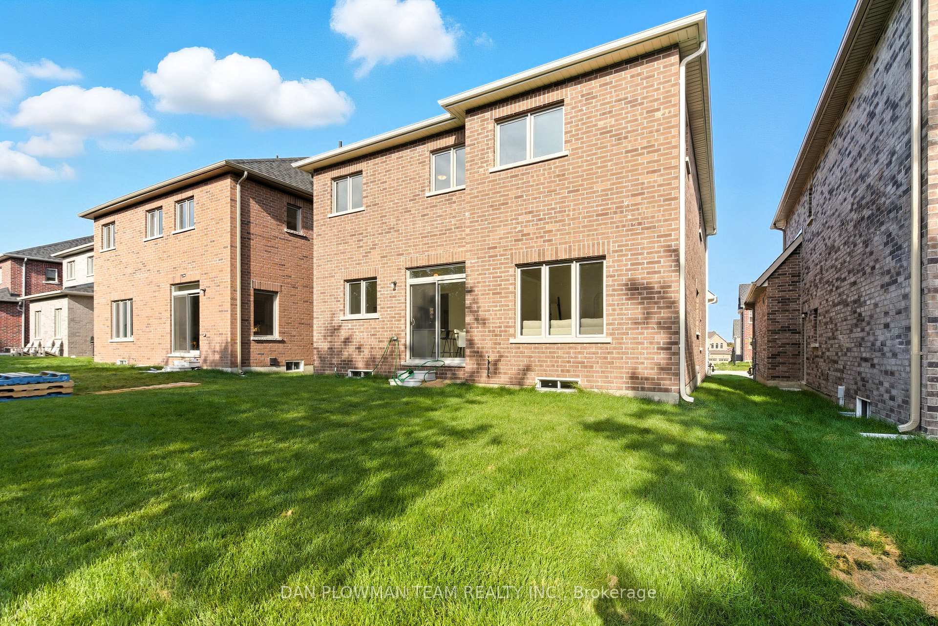 Photo 45 of 98 North Garden Boulevard, Scugog, Port Perry — HOMEH