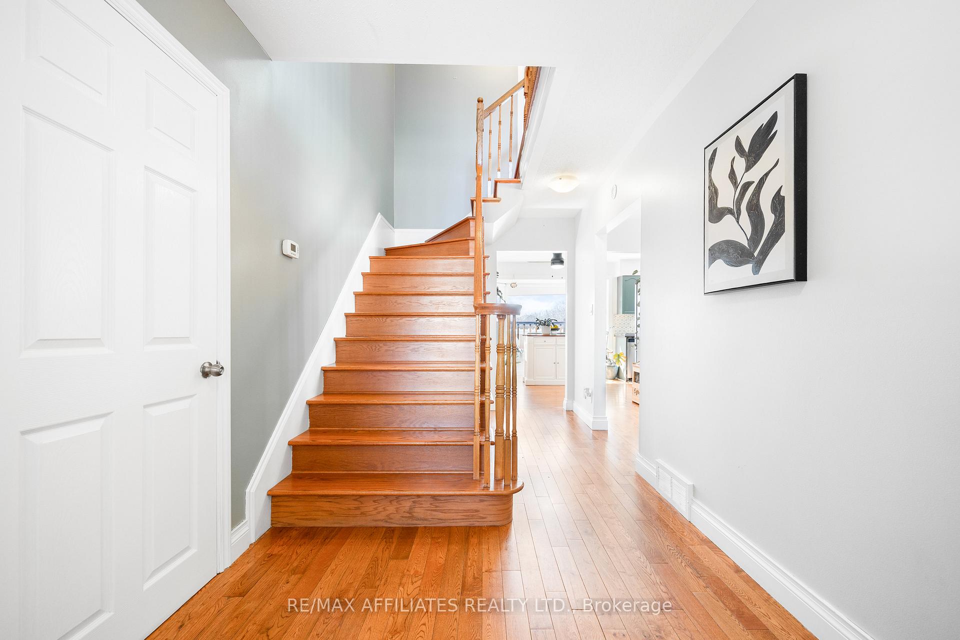 Photo 9 of 246 Allan Street, Smiths Falls — HOMEH