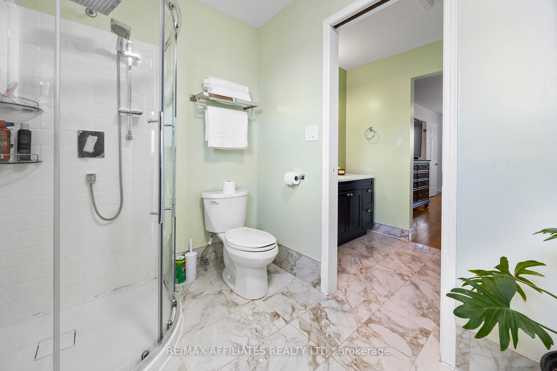 Photo 18 of 246 Allan Street, Smiths Falls — HOMEH