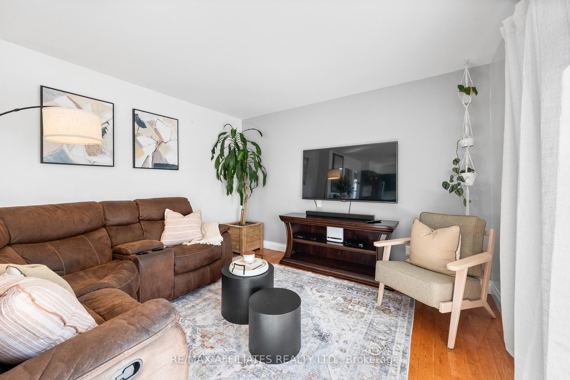 Photo 22 of 246 Allan Street, Smiths Falls — HOMEH